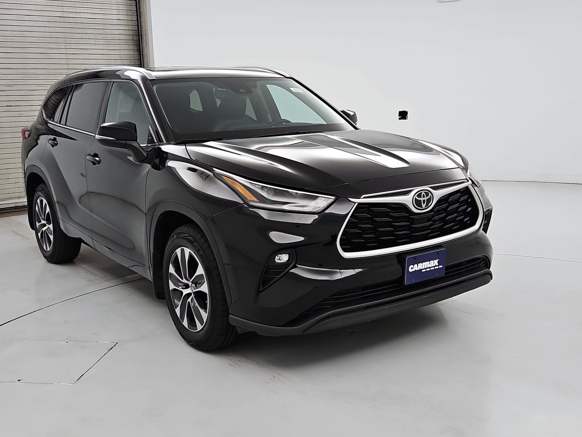 Black 2021 Toyota Highlander XLE AWD SUV / Crossover All-Wheel Drive Automatic