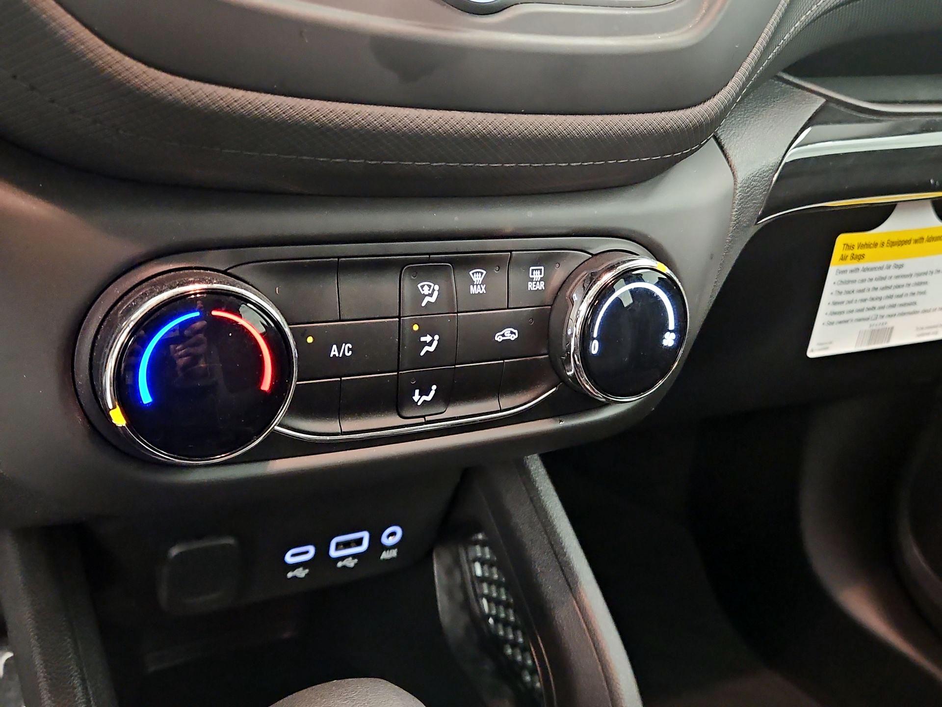 Thumbnail: 2021 Chevrolet TrailBlazer - 14