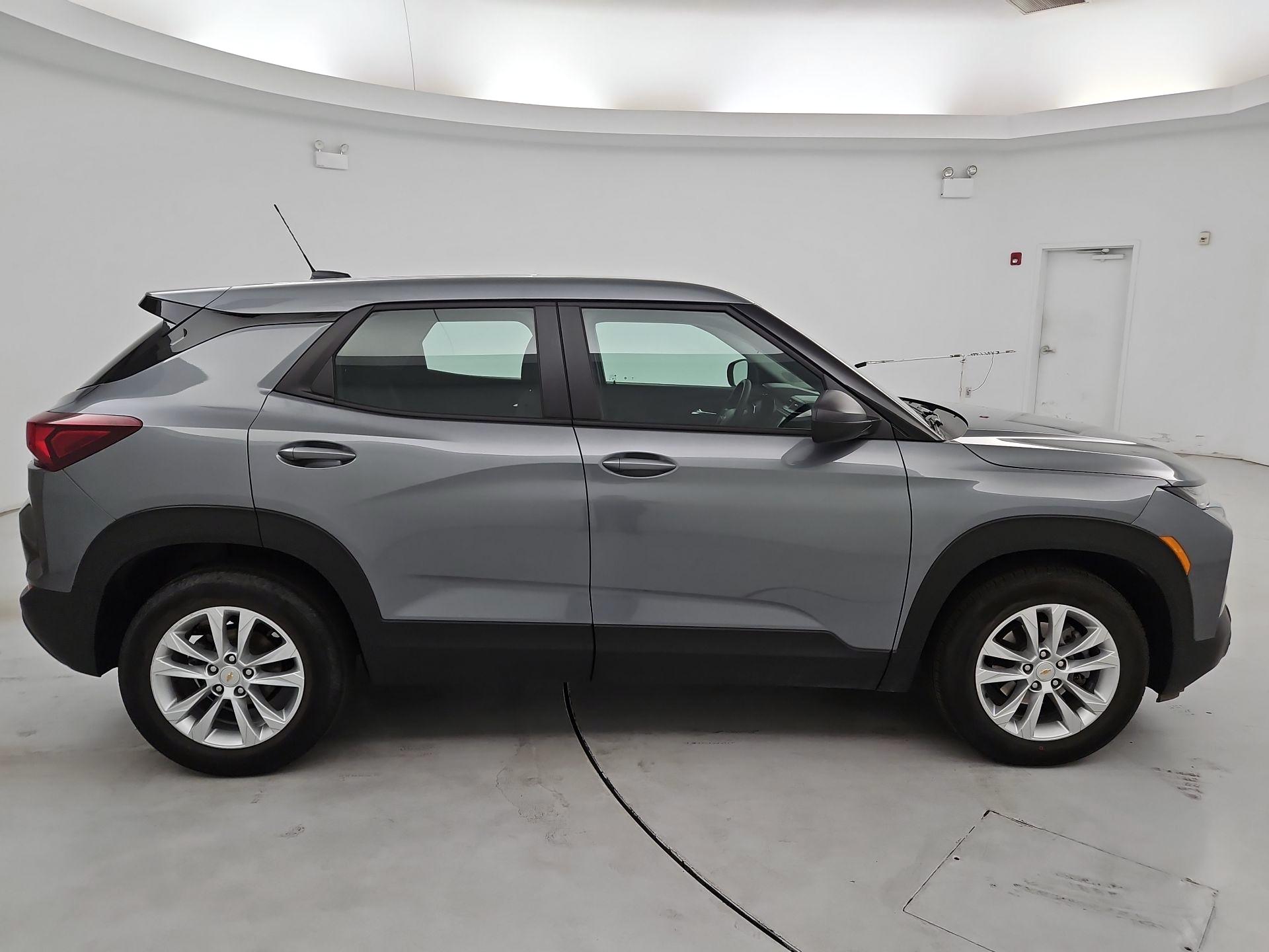 Thumbnail: 2021 Chevrolet TrailBlazer - 4