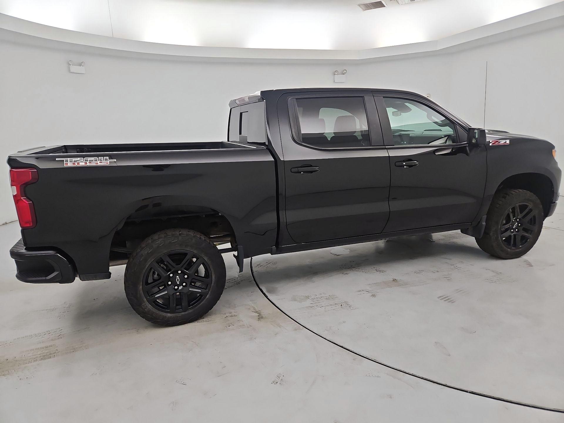 Thumbnail: 2023 Chevrolet Silverado 1500 - 4