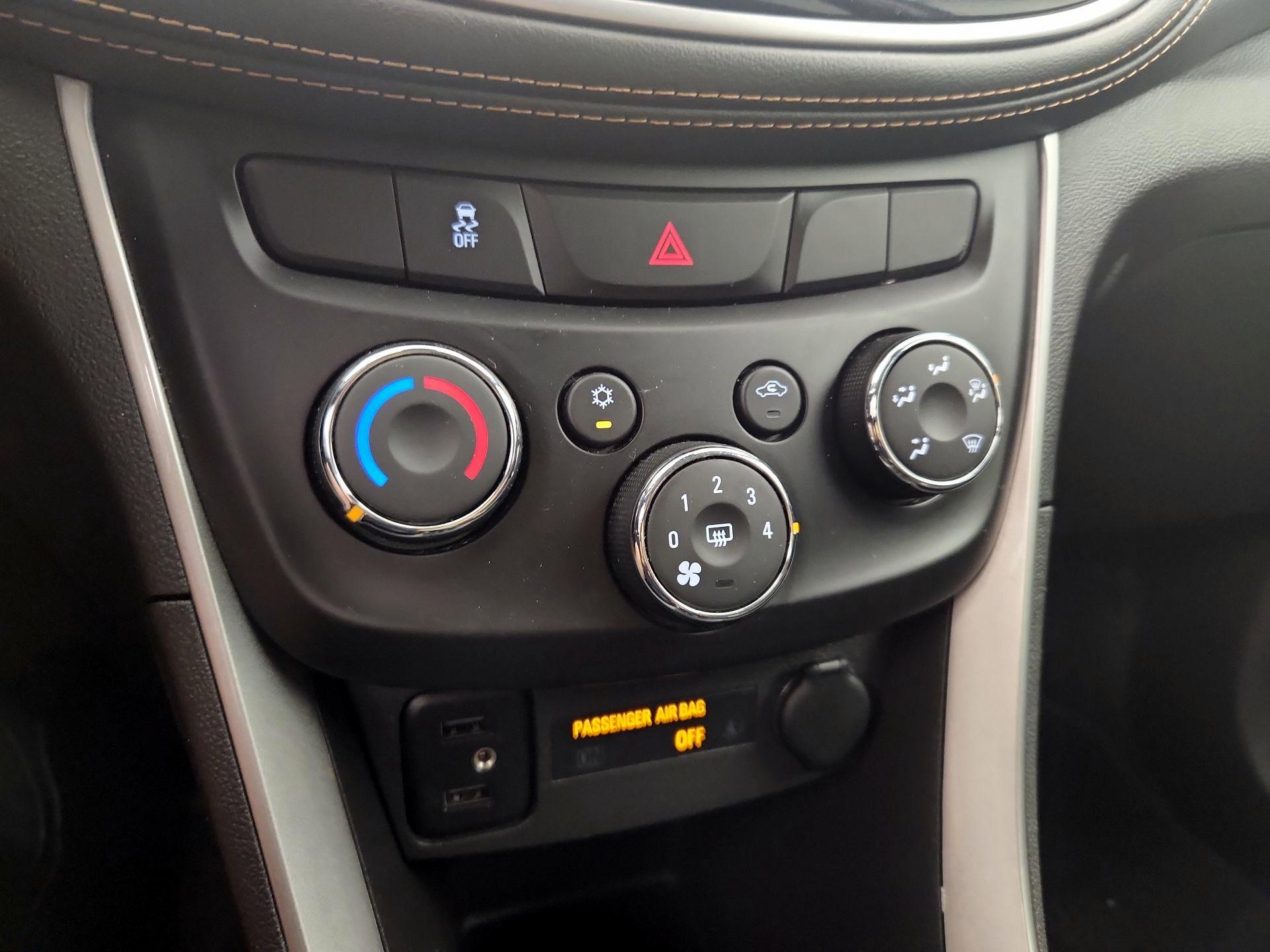Thumbnail: 2020 Chevrolet Trax - 16