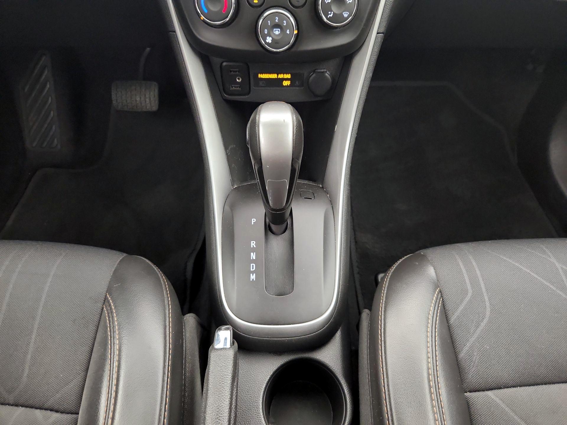 Thumbnail: 2020 Chevrolet Trax - 17