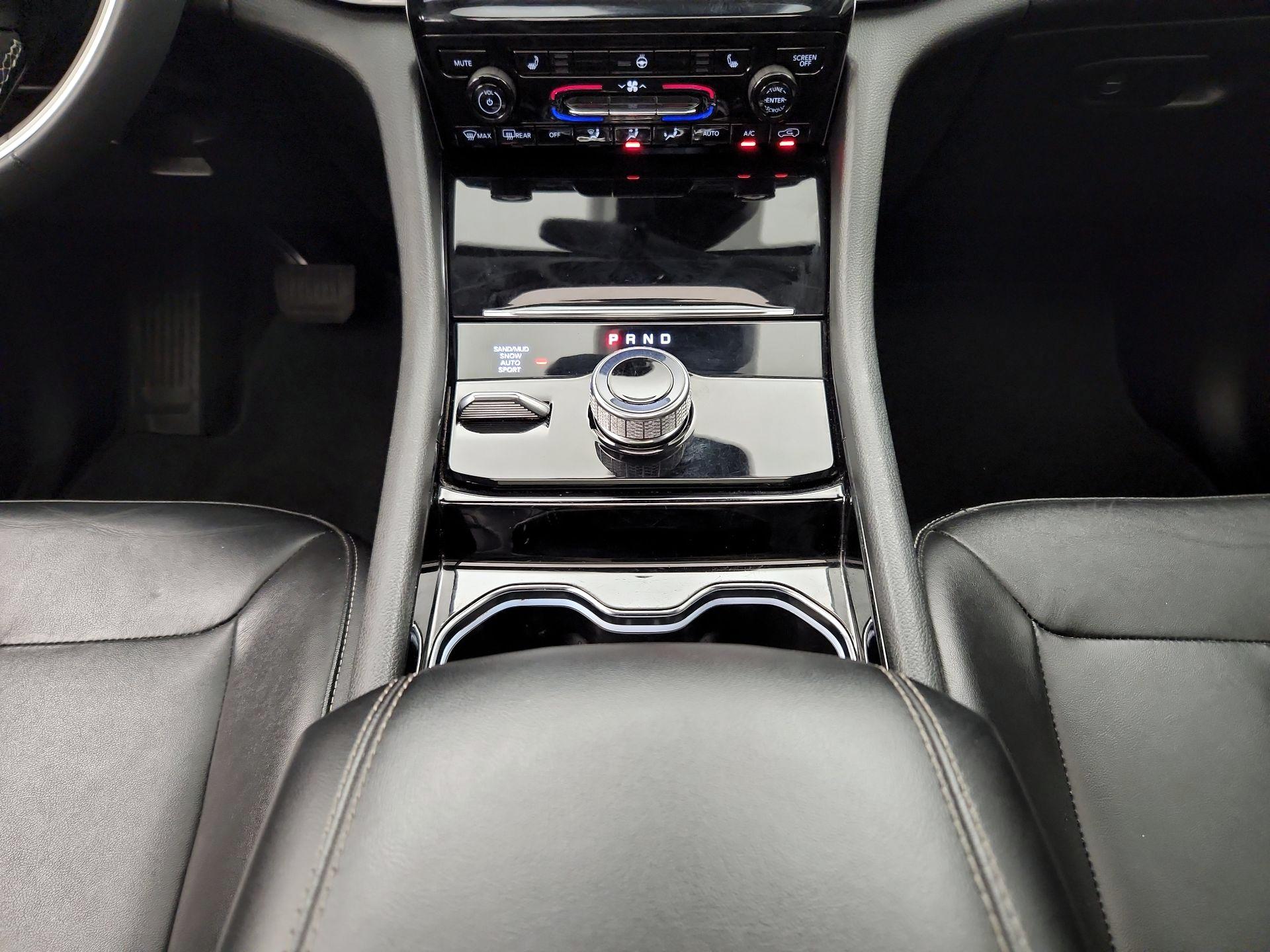 Thumbnail: 2023 Jeep Grand Cherokee L - 18