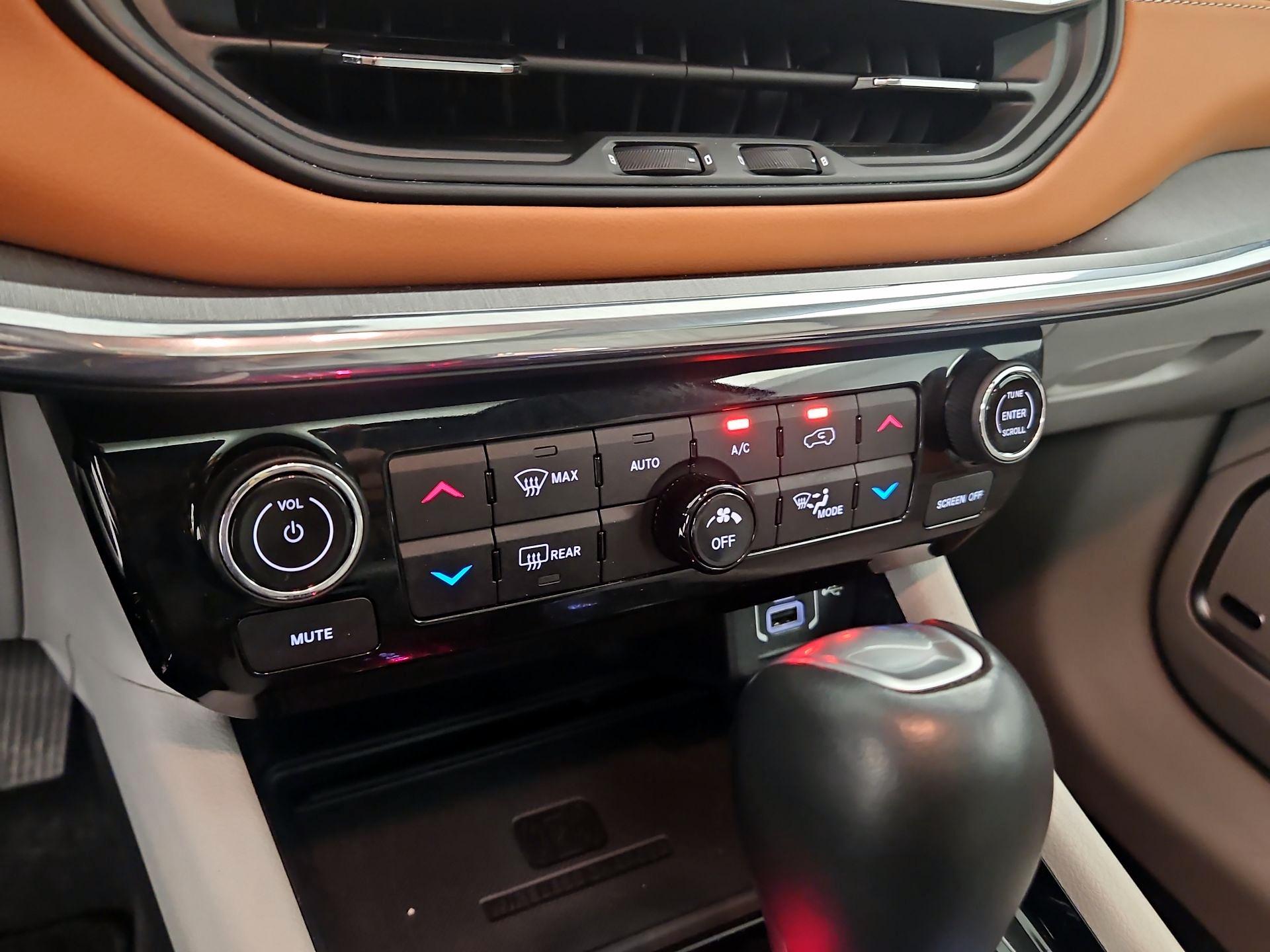 Thumbnail: 2022 Jeep Compass - 15