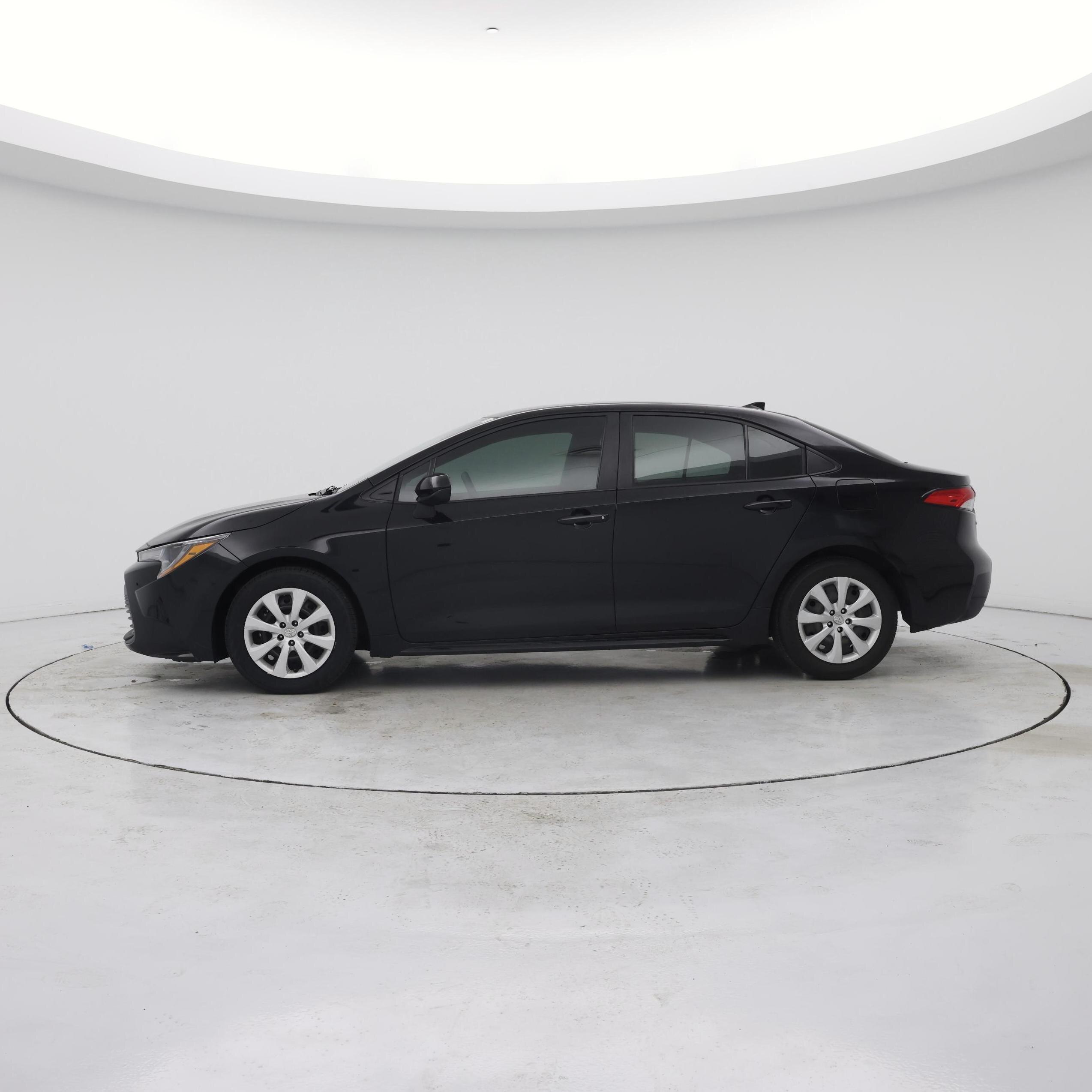 Thumbnail: 2025 Toyota Corolla - 3