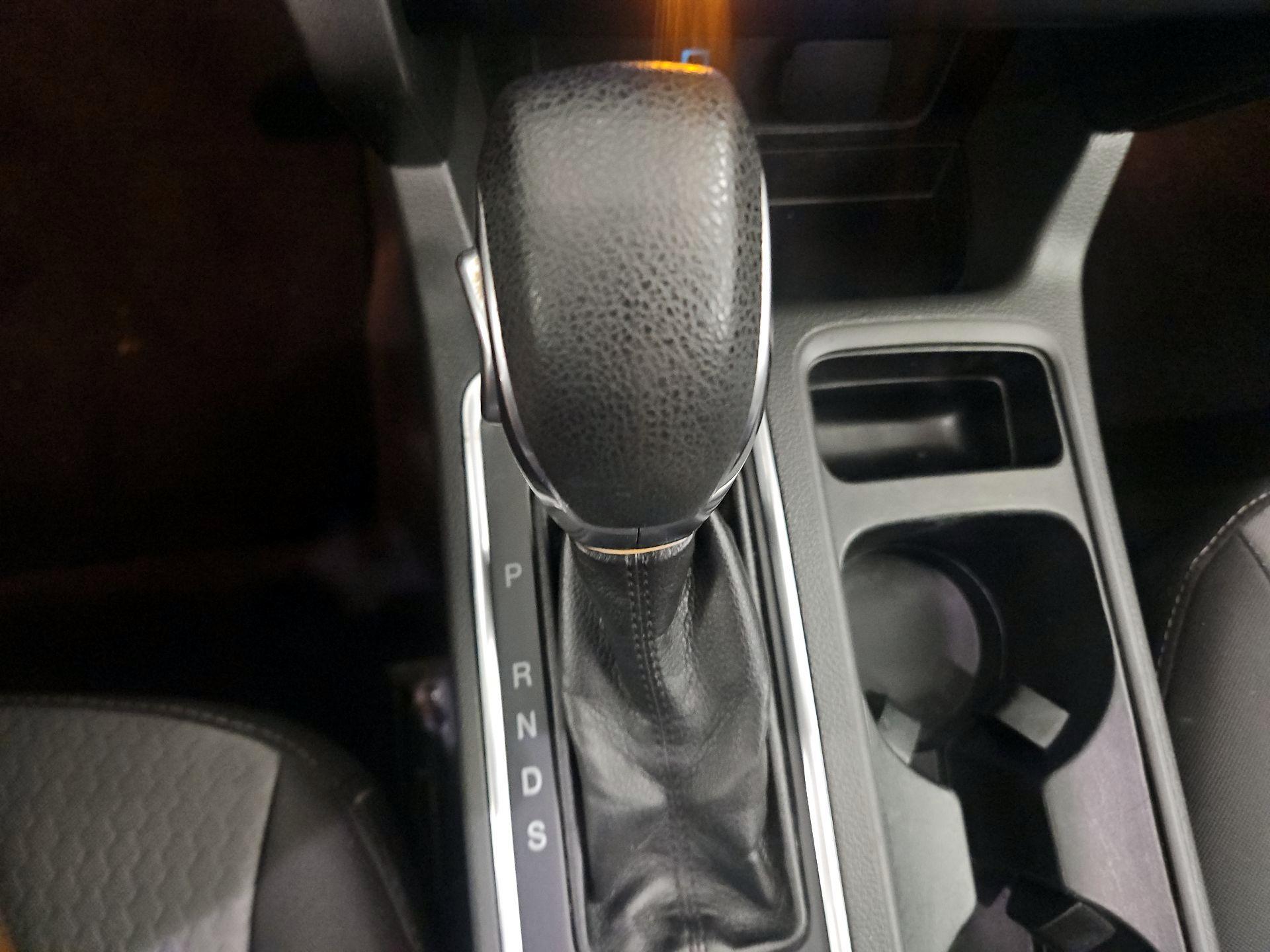 Thumbnail: 2018 Ford Escape - 15