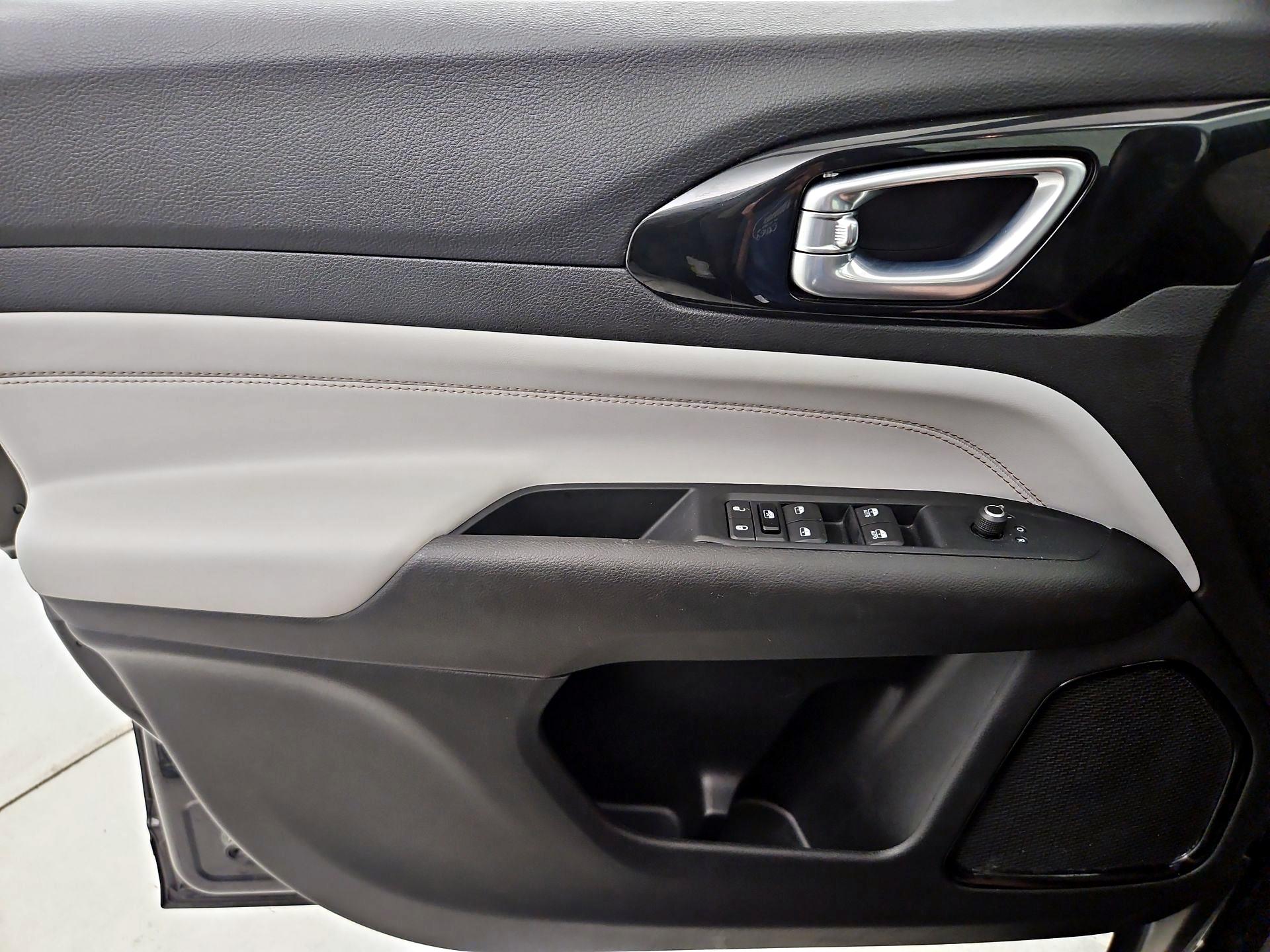 Thumbnail: 2022 Jeep Compass - 12