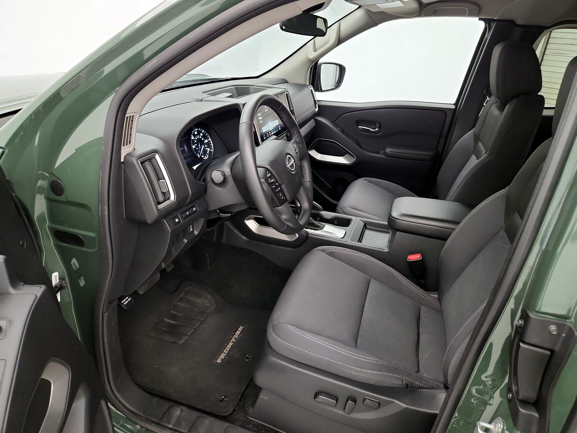 Thumbnail: 2025 Nissan Frontier - 11