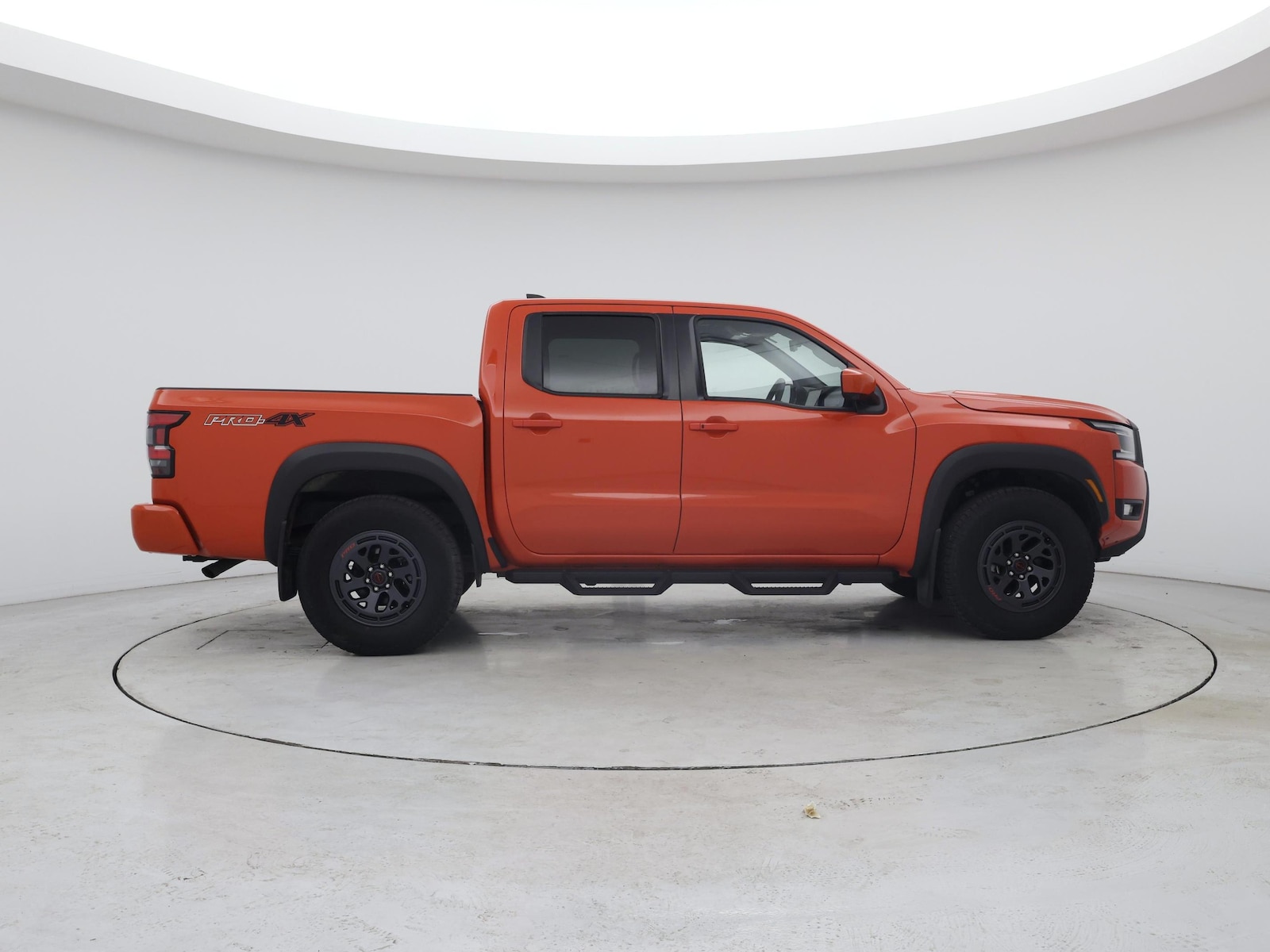 2025 Nissan Frontier PRO-4X - Photo 8
