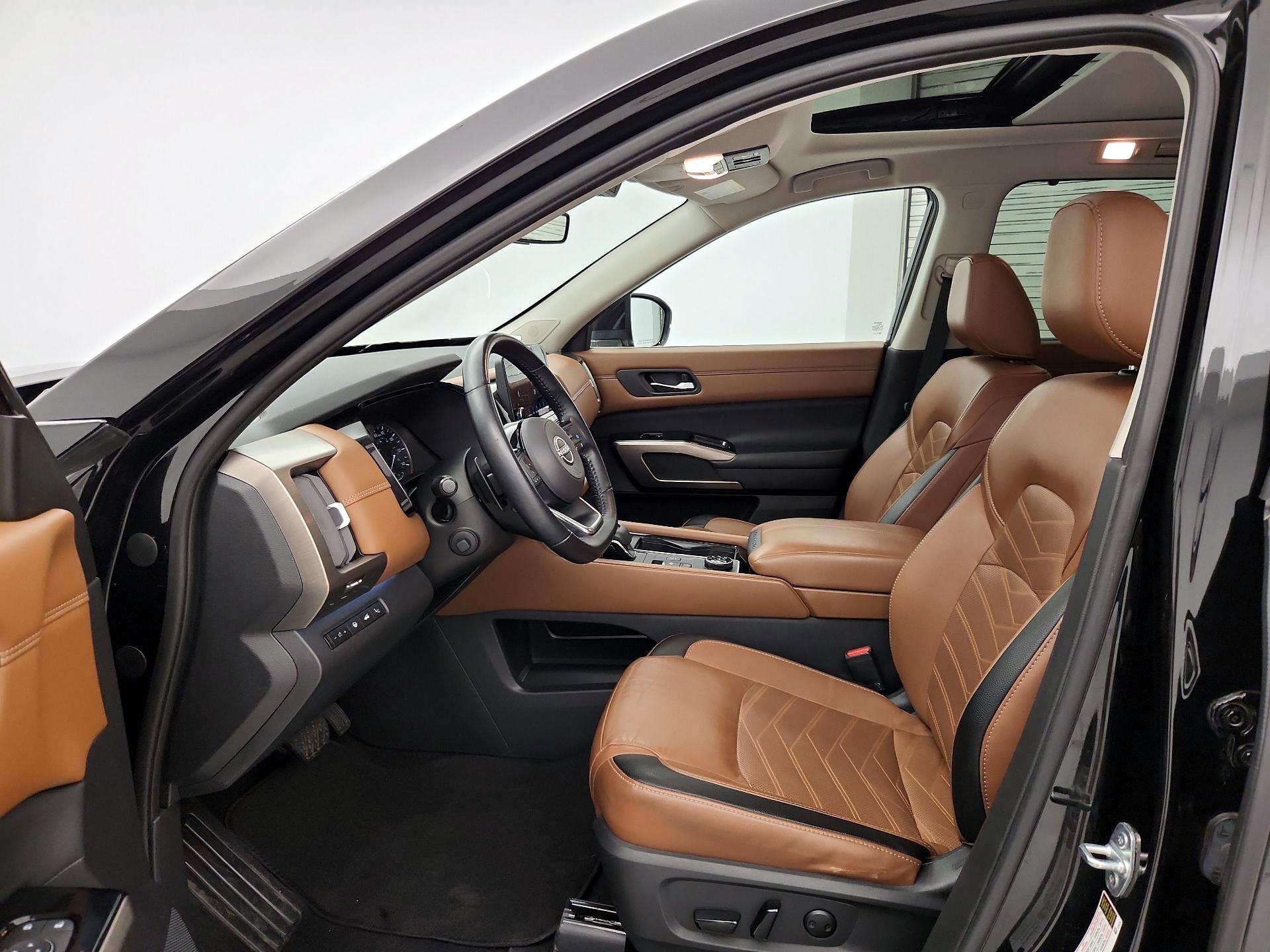 Thumbnail: 2023 Nissan Pathfinder - 11