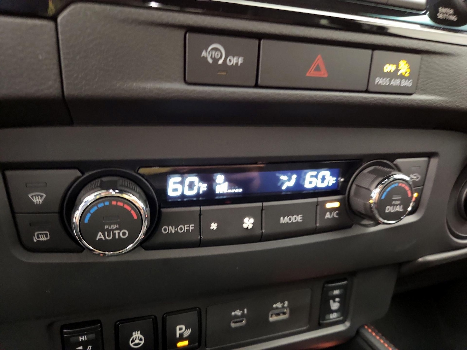 2024 Nissan Frontier PRO-4X - Photo 17