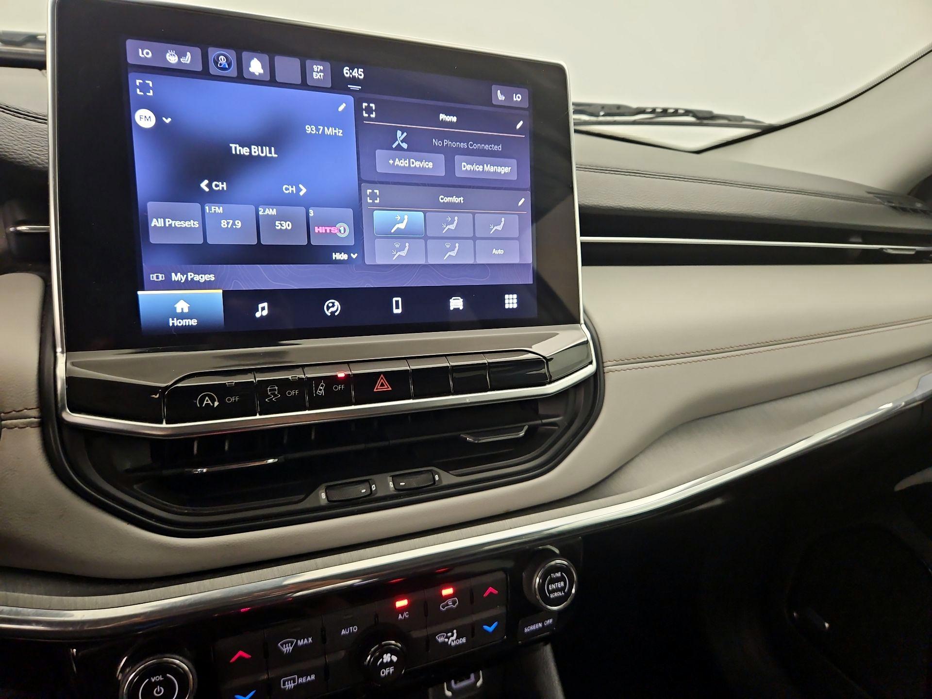 Thumbnail: 2022 Jeep Compass - 15