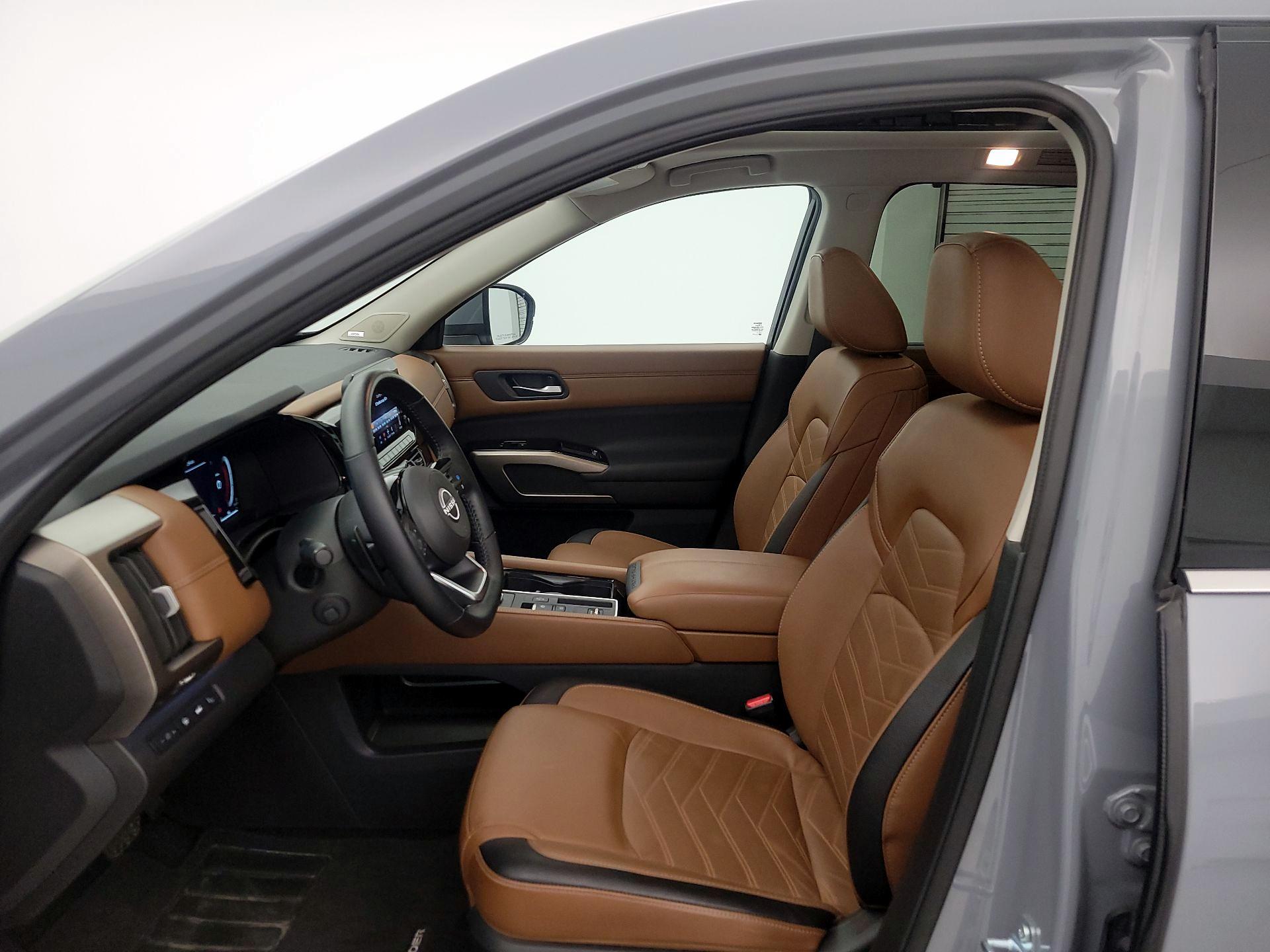 Thumbnail: 2025 Nissan Pathfinder - 11