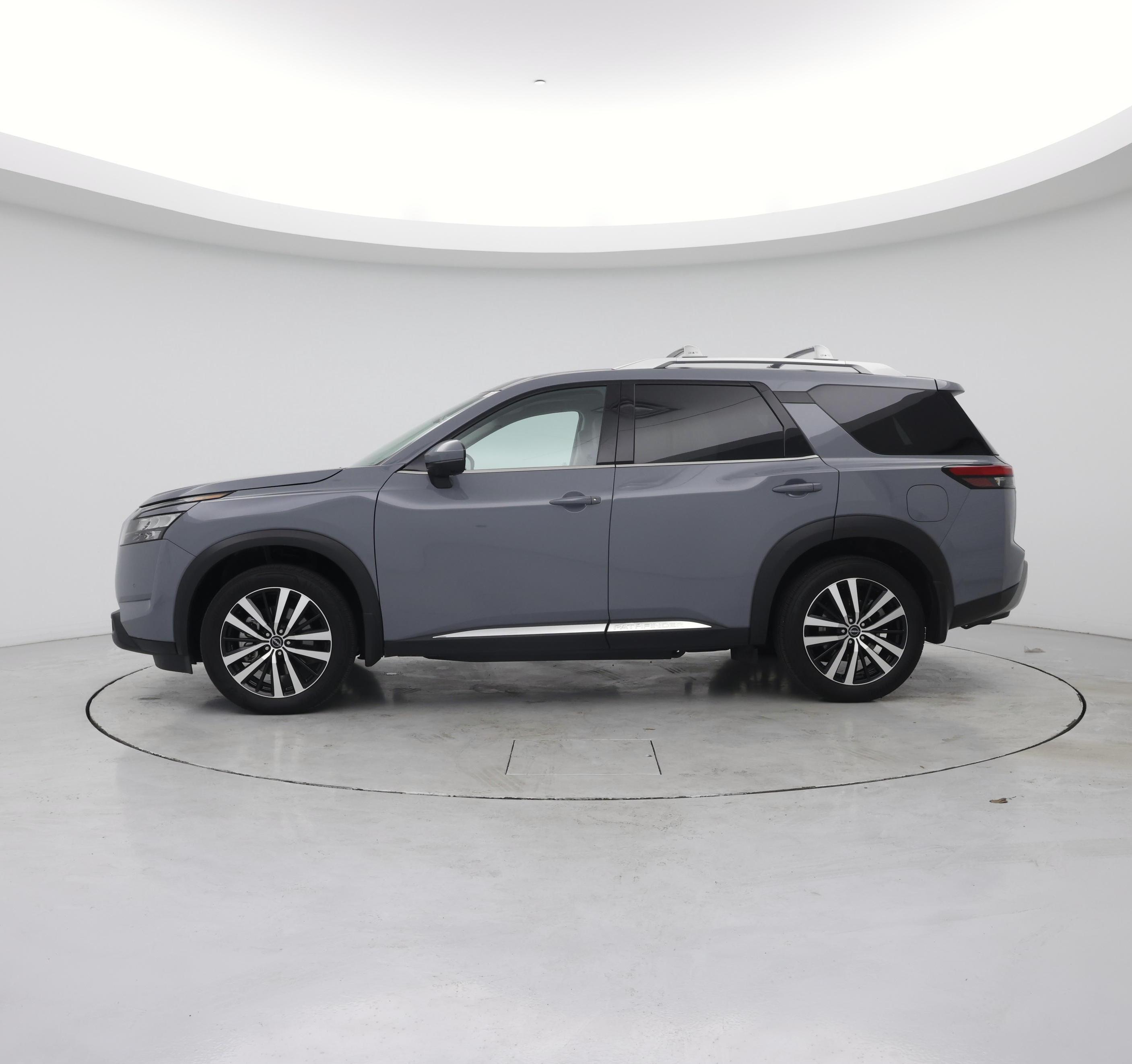 Thumbnail: 2025 Nissan Pathfinder - 3