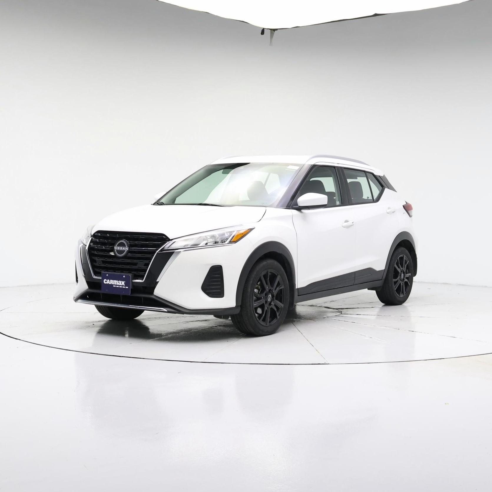 Thumbnail: 2023 Nissan Kicks - 4