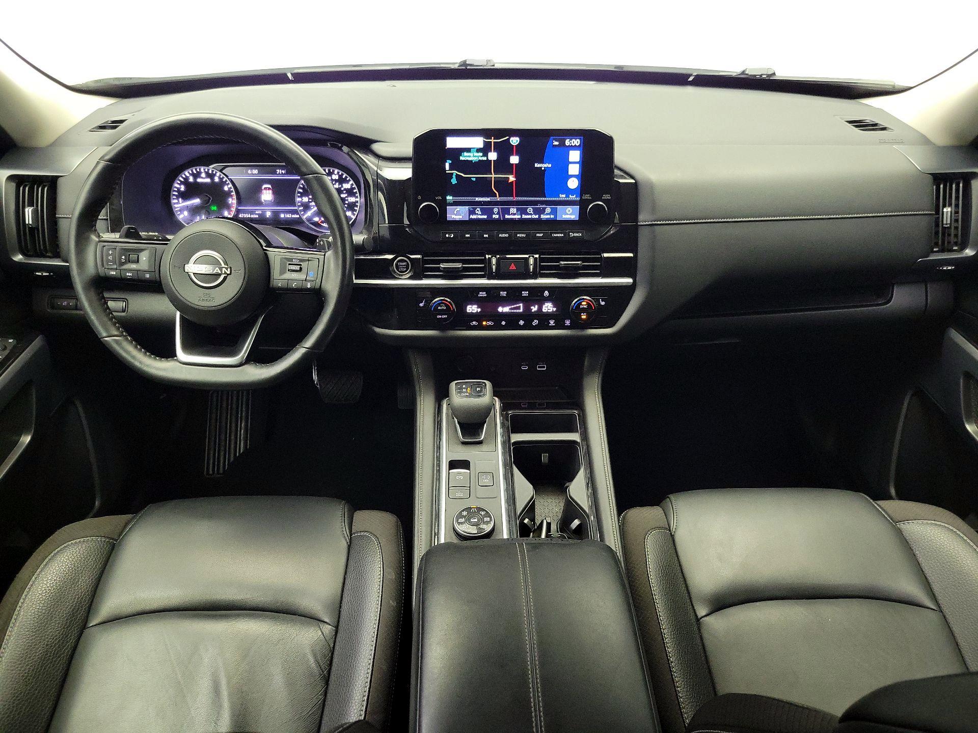 Thumbnail: 2023 Nissan Pathfinder - 9