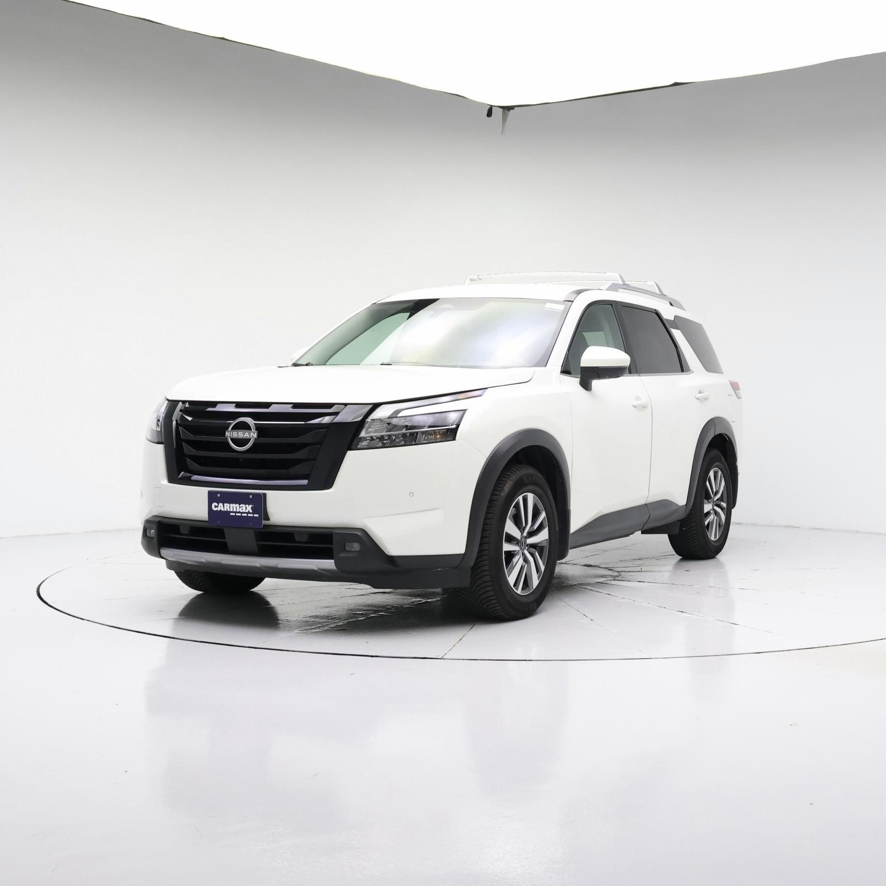 Thumbnail: 2023 Nissan Pathfinder - 4