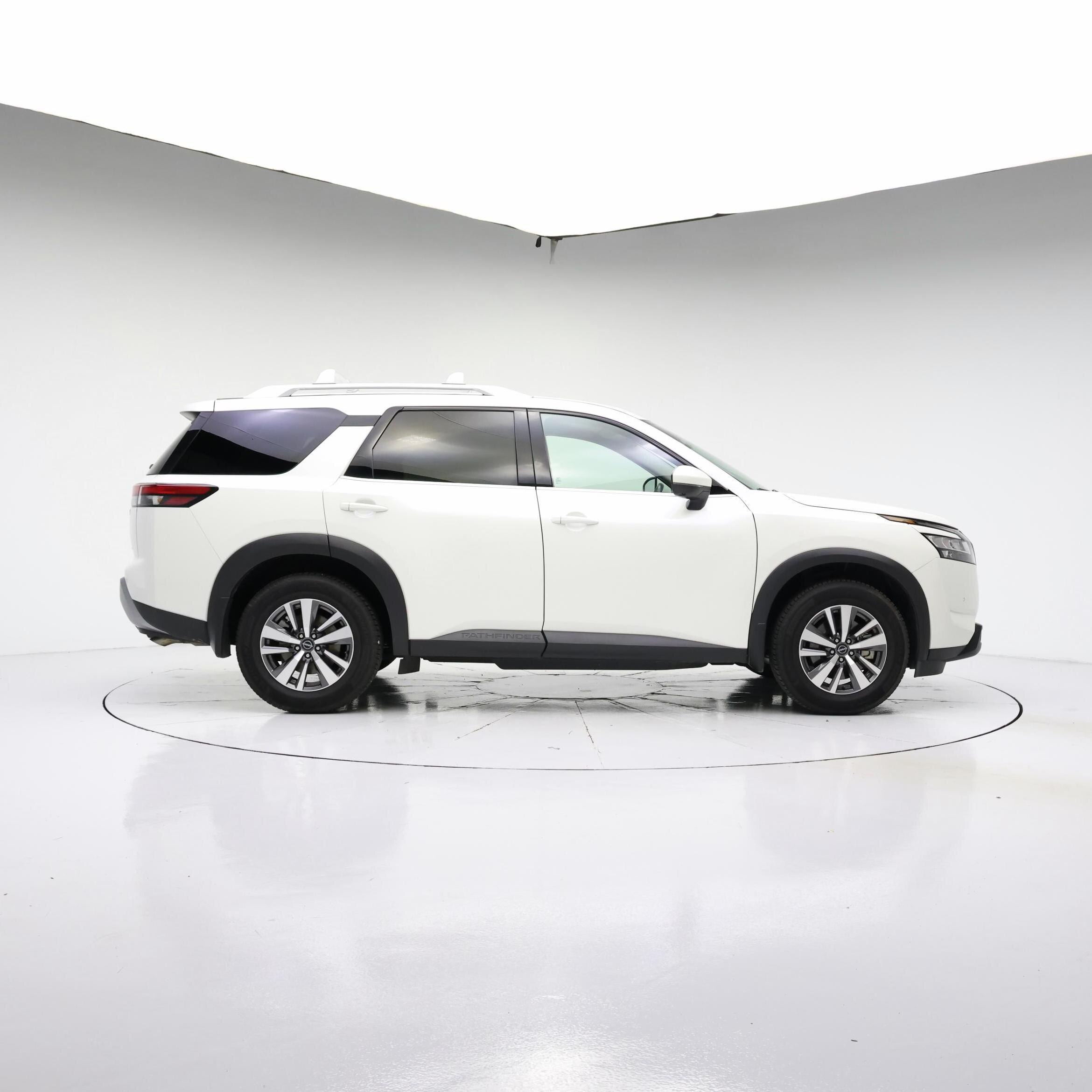 Thumbnail: 2023 Nissan Pathfinder - 7