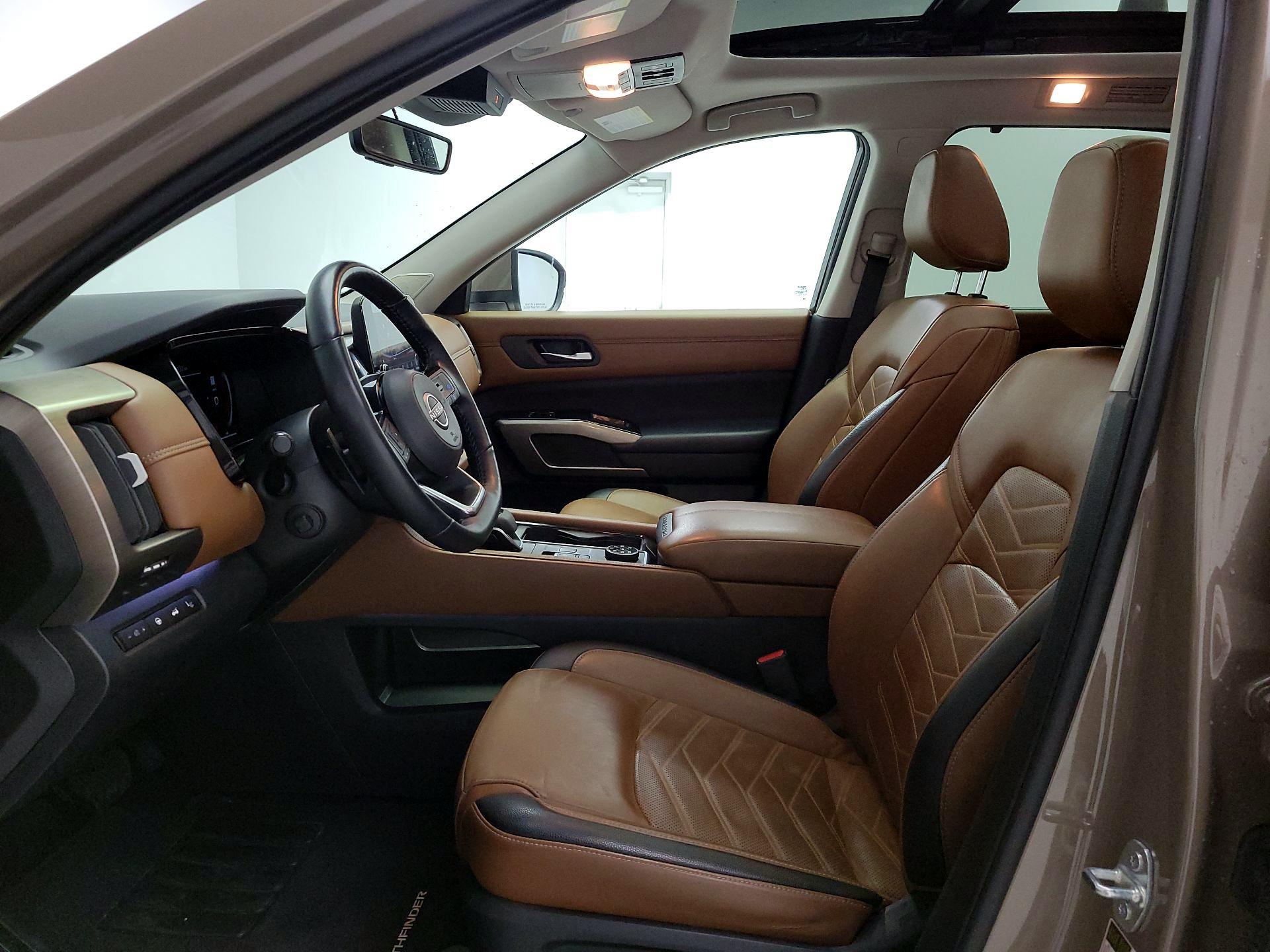 Thumbnail: 2024 Nissan Pathfinder - 11