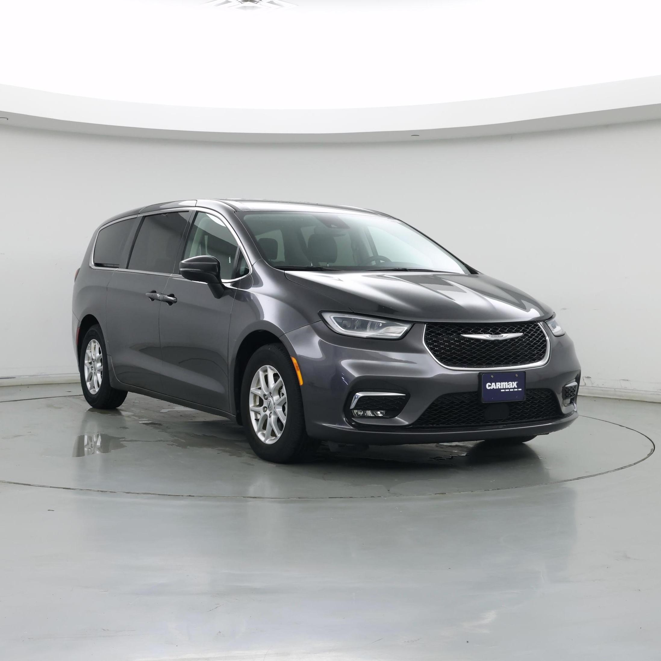 Gray 2023 Chrysler Pacifica Touring L FWD Minivan Front-Wheel Drive Automatic