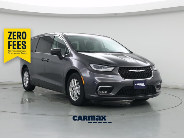 Gray 2023 Chrysler Pacifica Touring L FWD Minivan Front-Wheel Drive Automatic