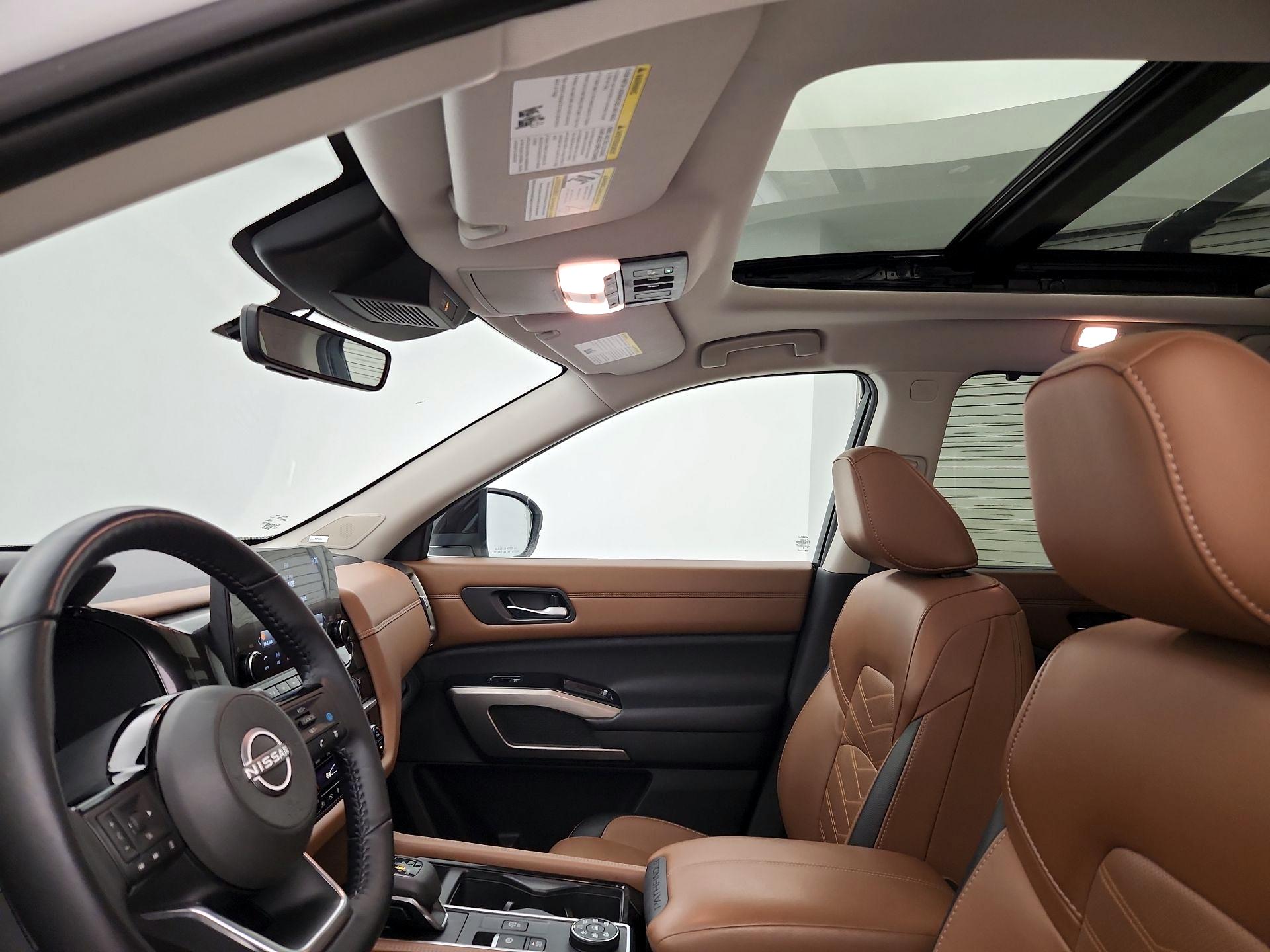Thumbnail: 2023 Nissan Pathfinder - 19