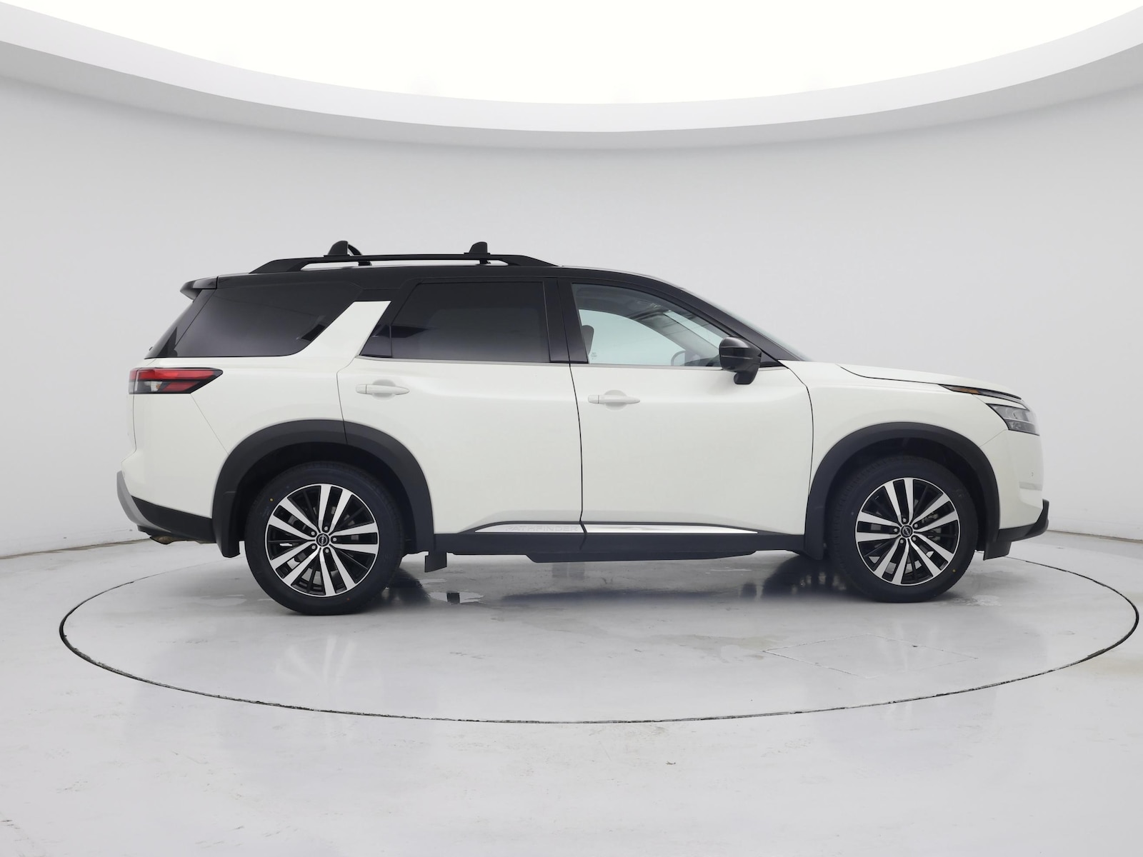 2023 Nissan Pathfinder Platinum - Photo 8