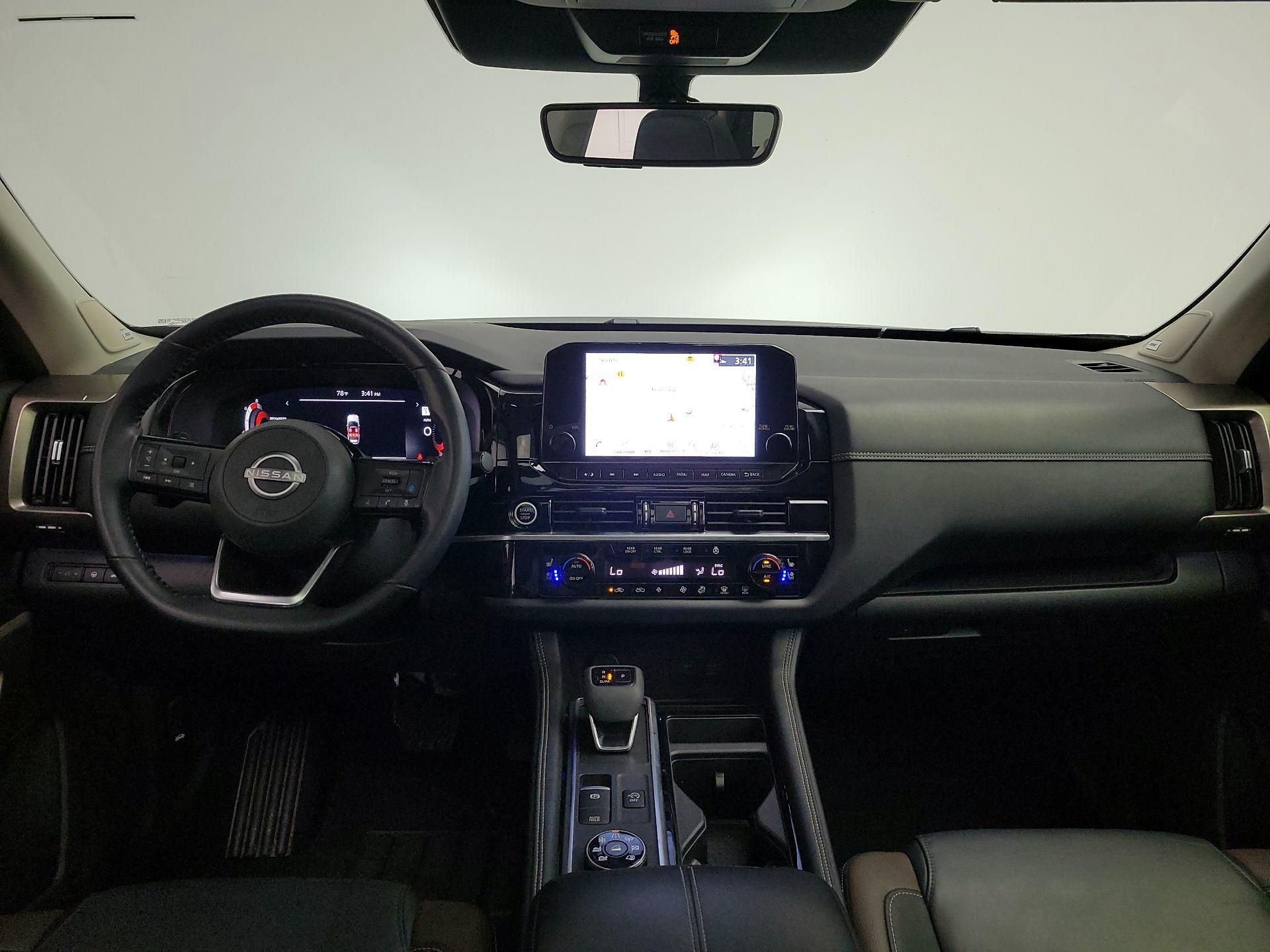 Thumbnail: 2023 Nissan Pathfinder - 9