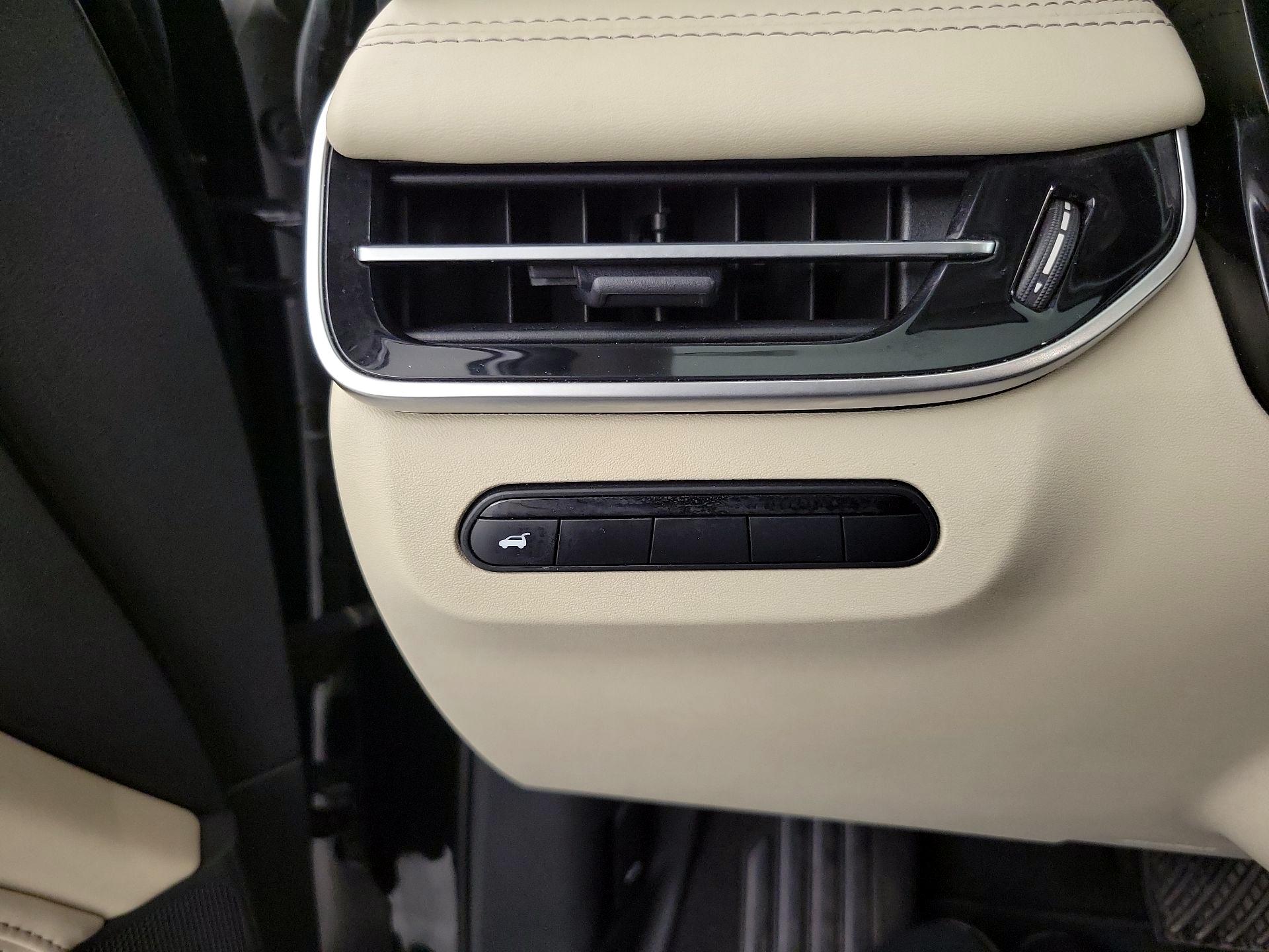 Thumbnail: 2023 INFINITI QX60 - 13