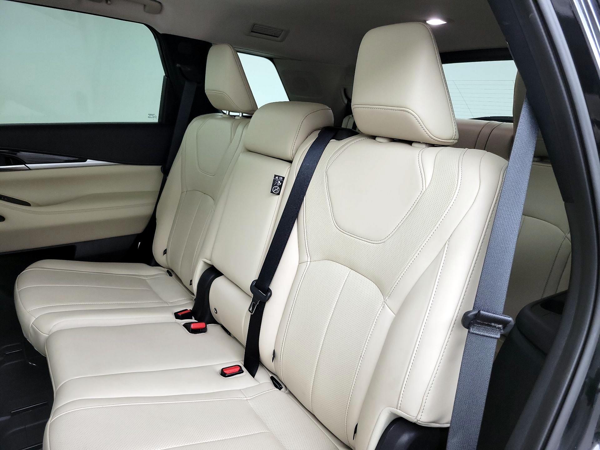 Thumbnail: 2023 INFINITI QX60 - 20