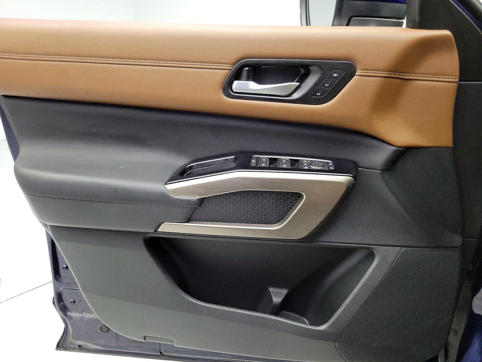2025 Nissan Pathfinder Platinum - Photo 13