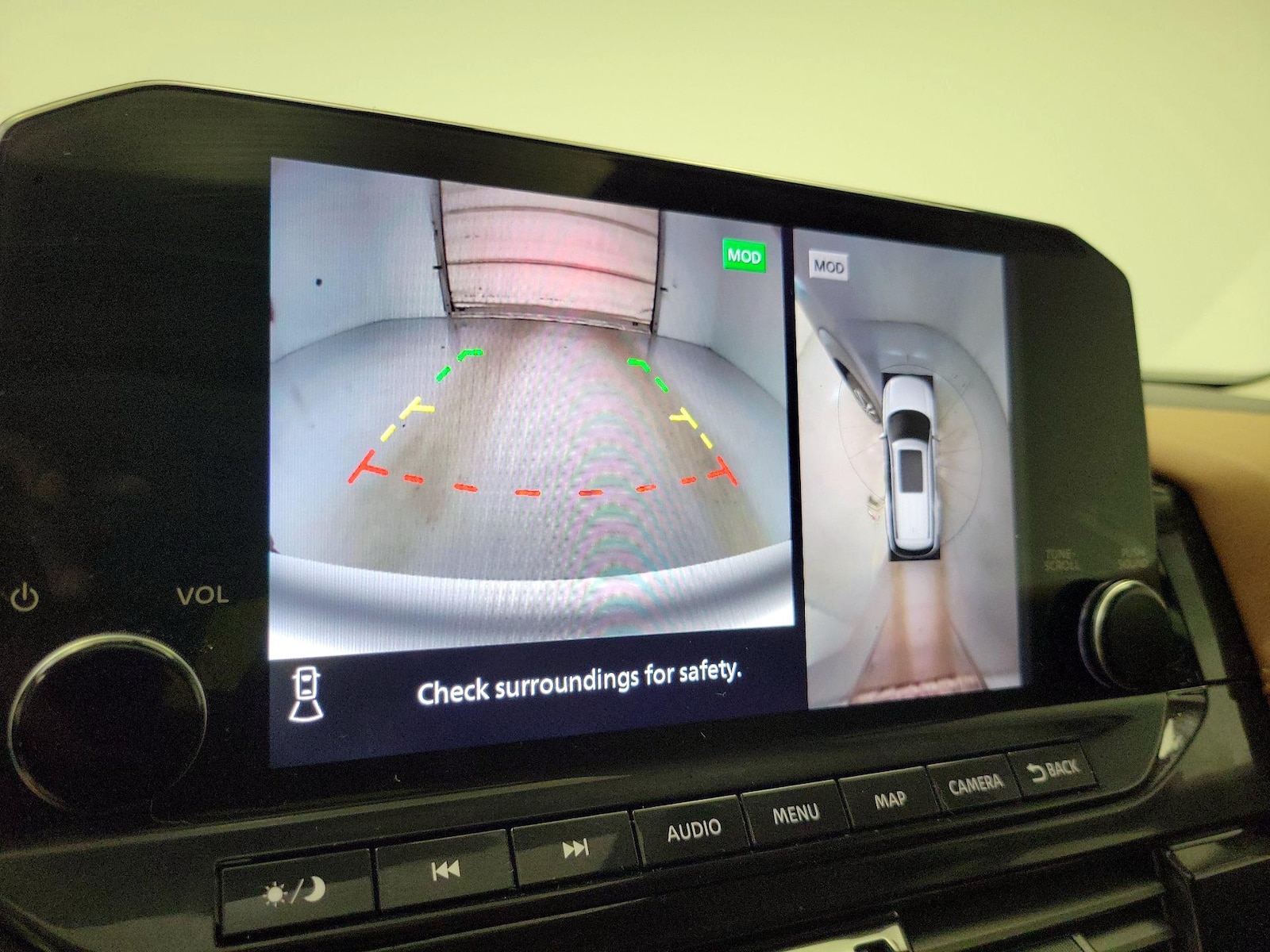 2025 Nissan Pathfinder Platinum - Photo 16
