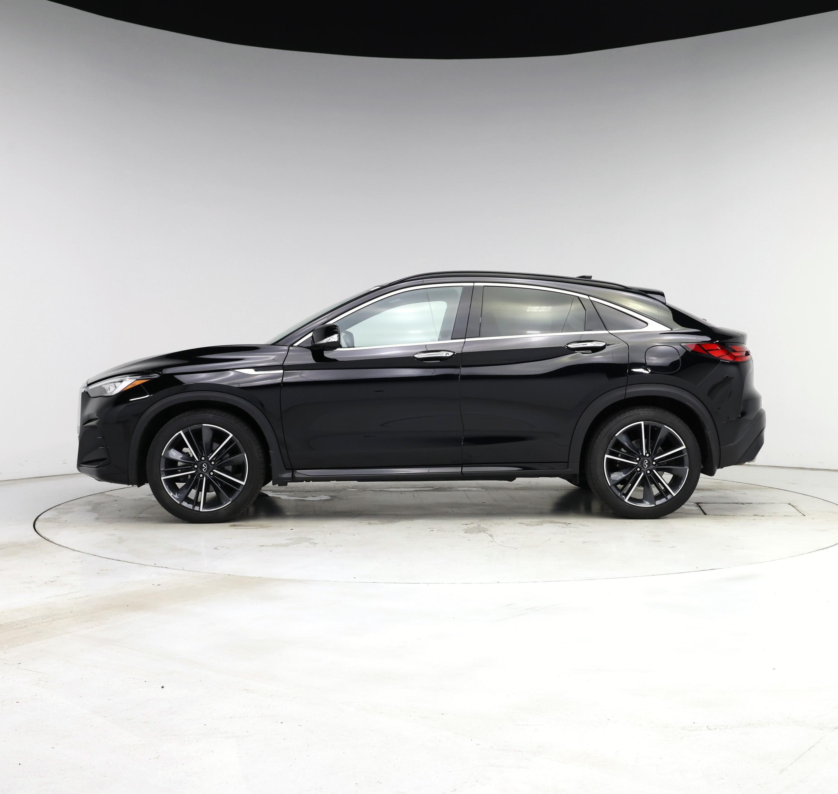 Thumbnail: 2023 INFINITI QX55 - 3