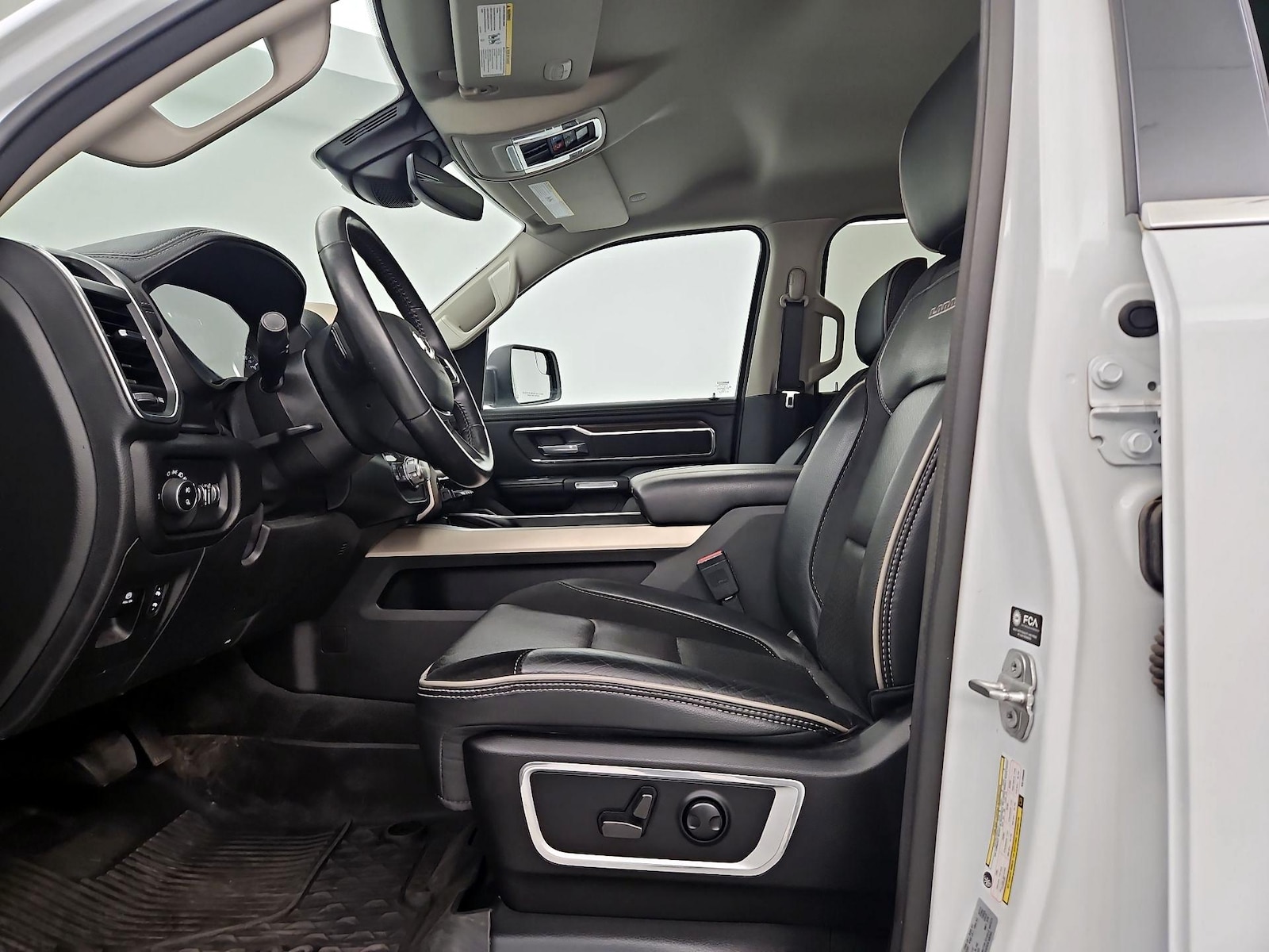 2022 RAM Ram 1500 Pickup Laramie - Photo 12