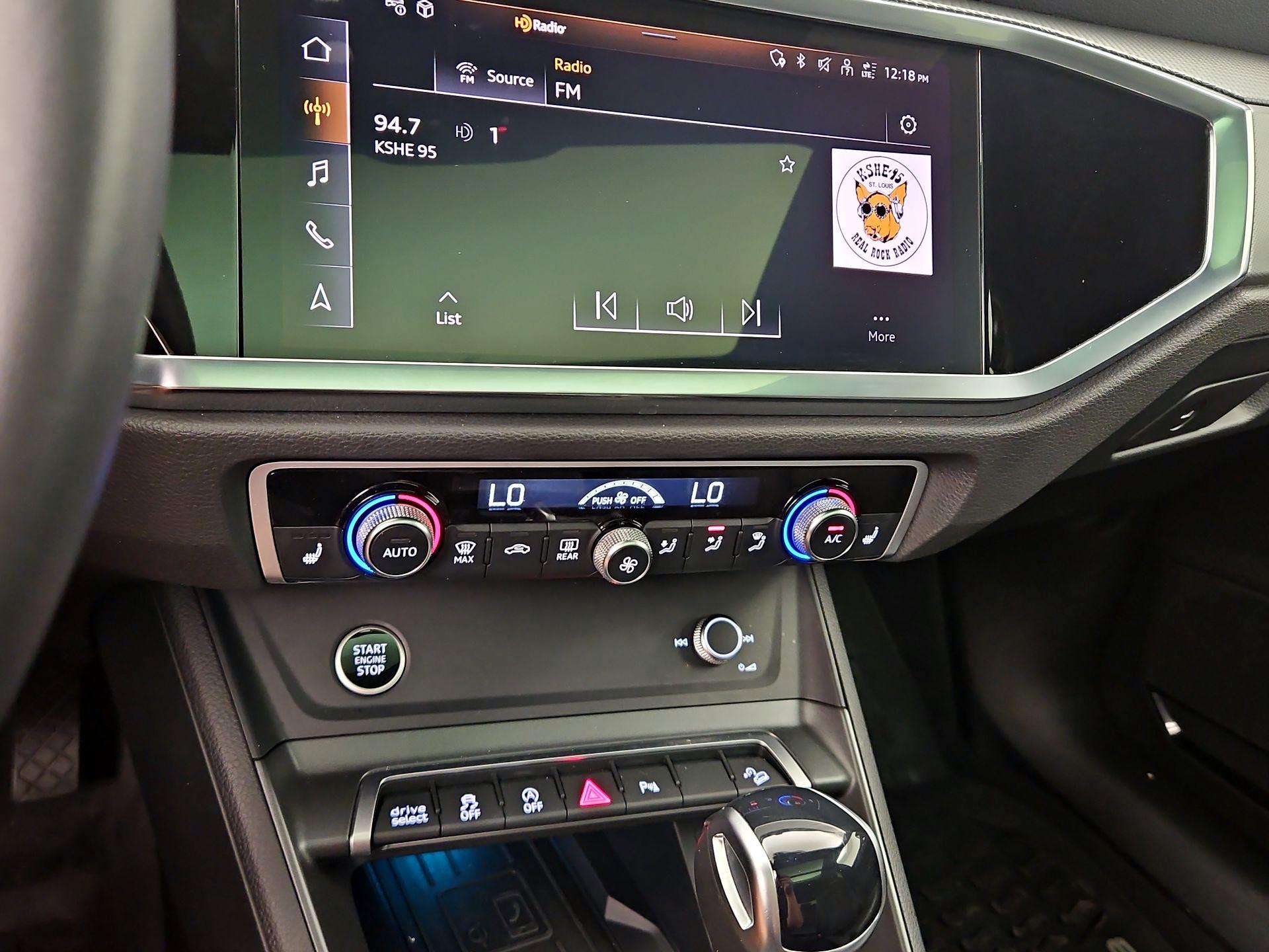 Thumbnail: 2024 Audi Q3 - 17