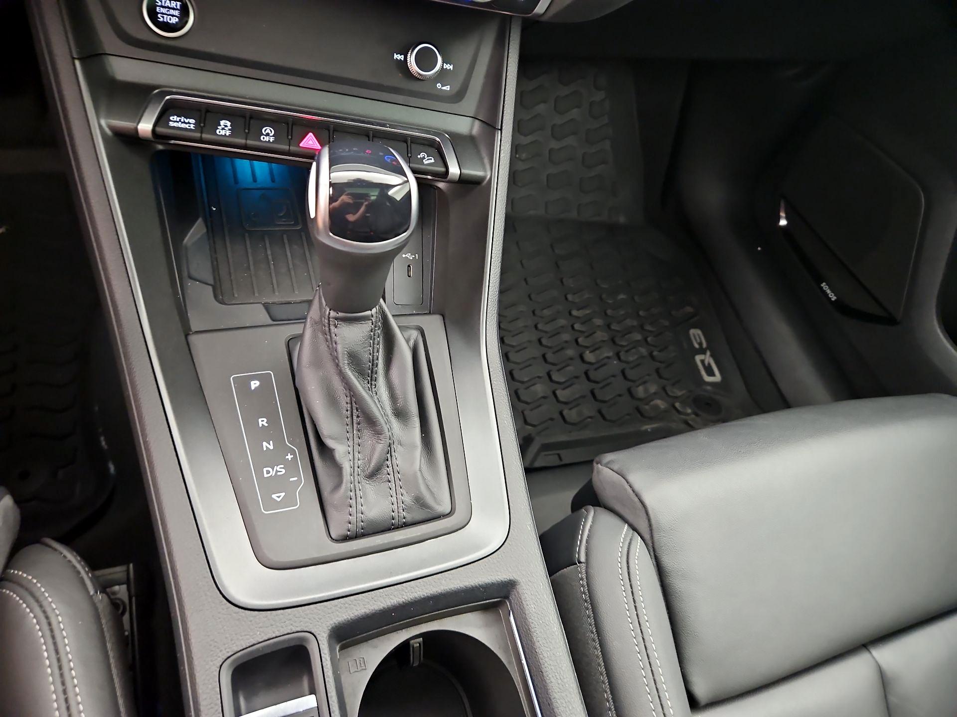 Thumbnail: 2024 Audi Q3 - 18