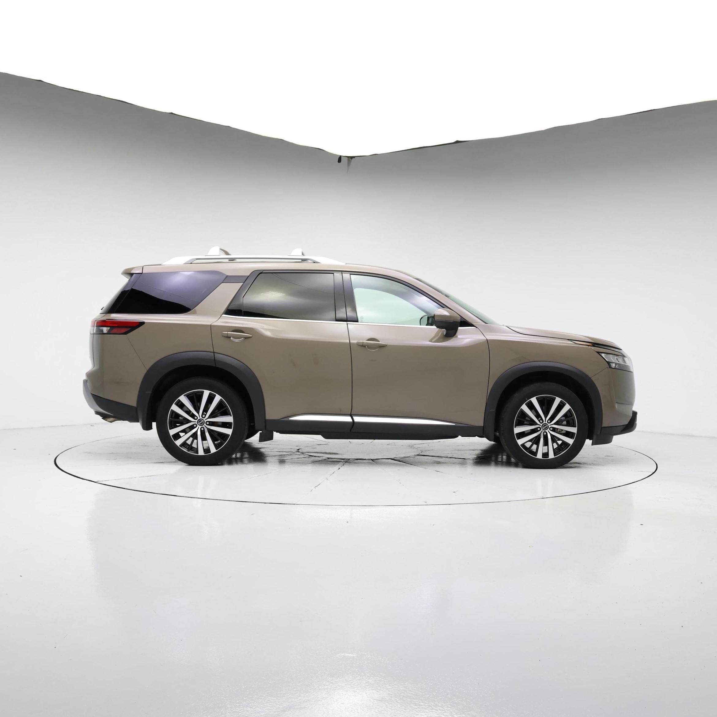 Thumbnail: 2023 Nissan Pathfinder - 7