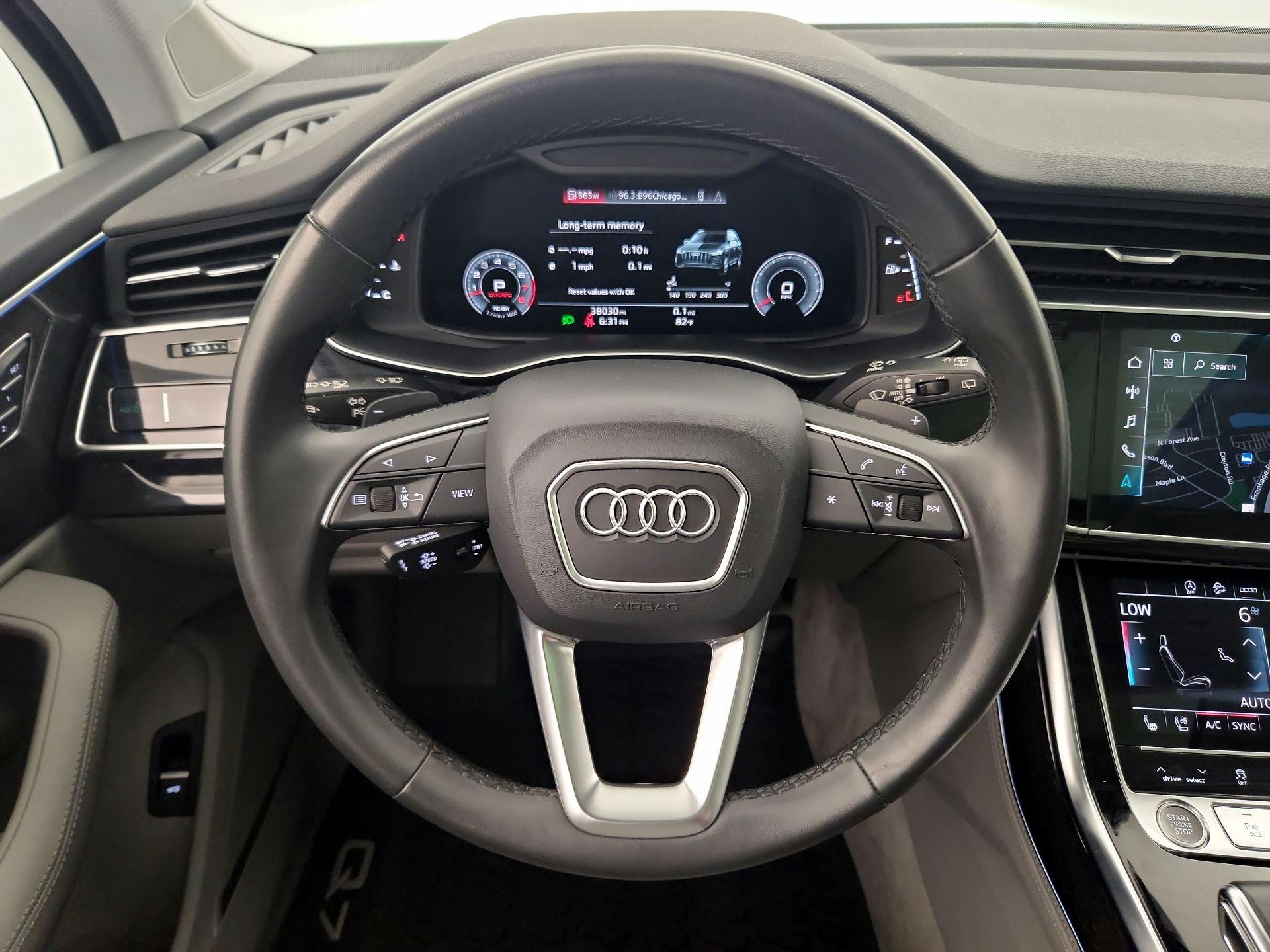 Thumbnail: 2022 Audi Q7 - 10