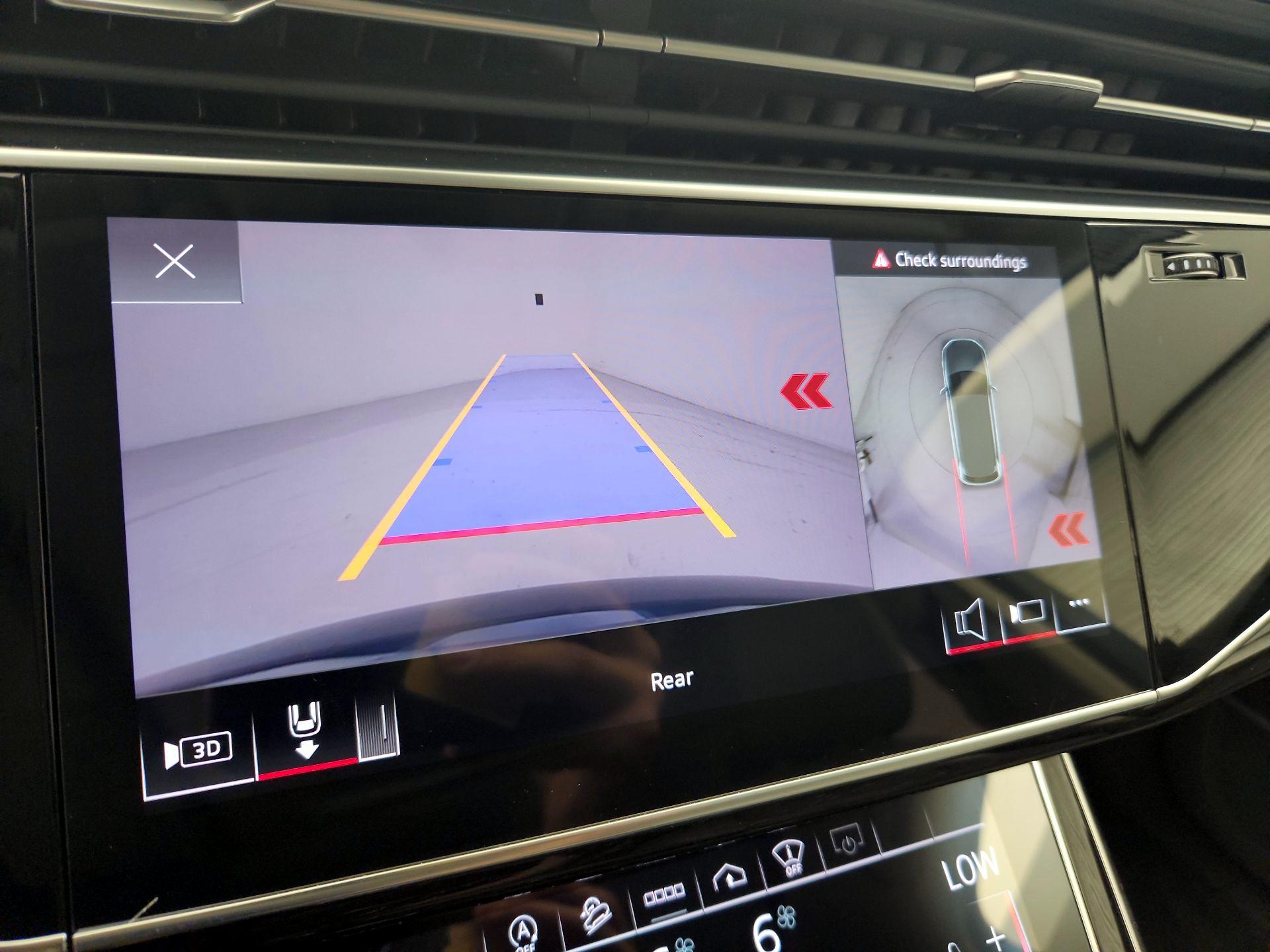 Thumbnail: 2022 Audi Q7 - 15