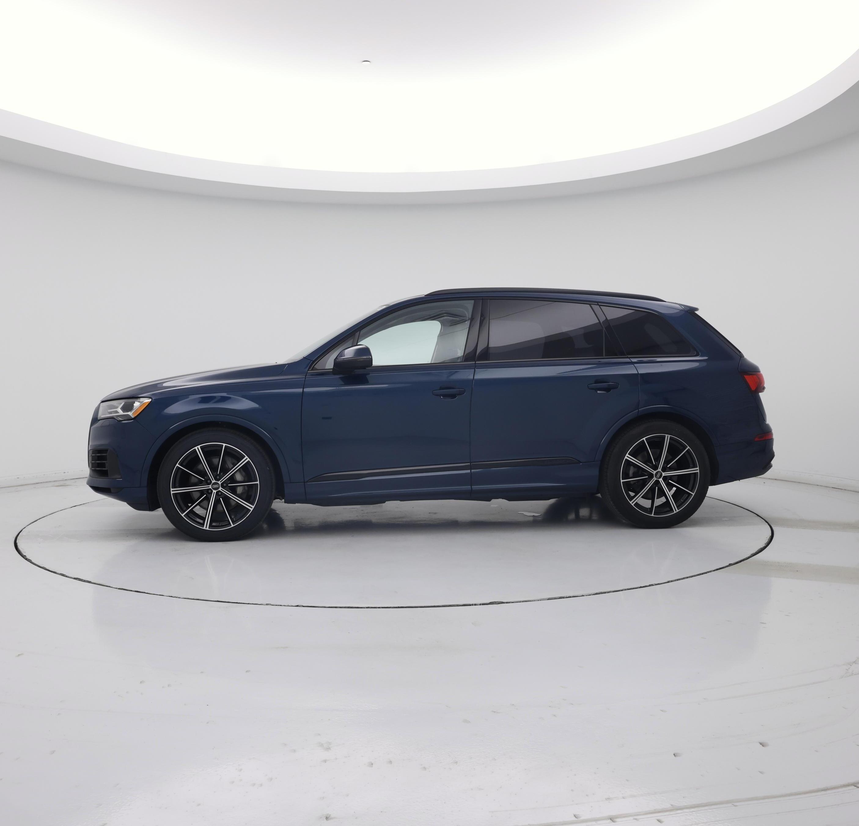 Thumbnail: 2022 Audi Q7 - 3