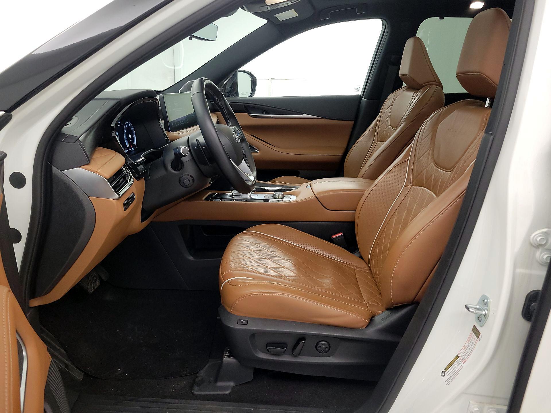 Thumbnail: 2023 INFINITI QX60 - 11