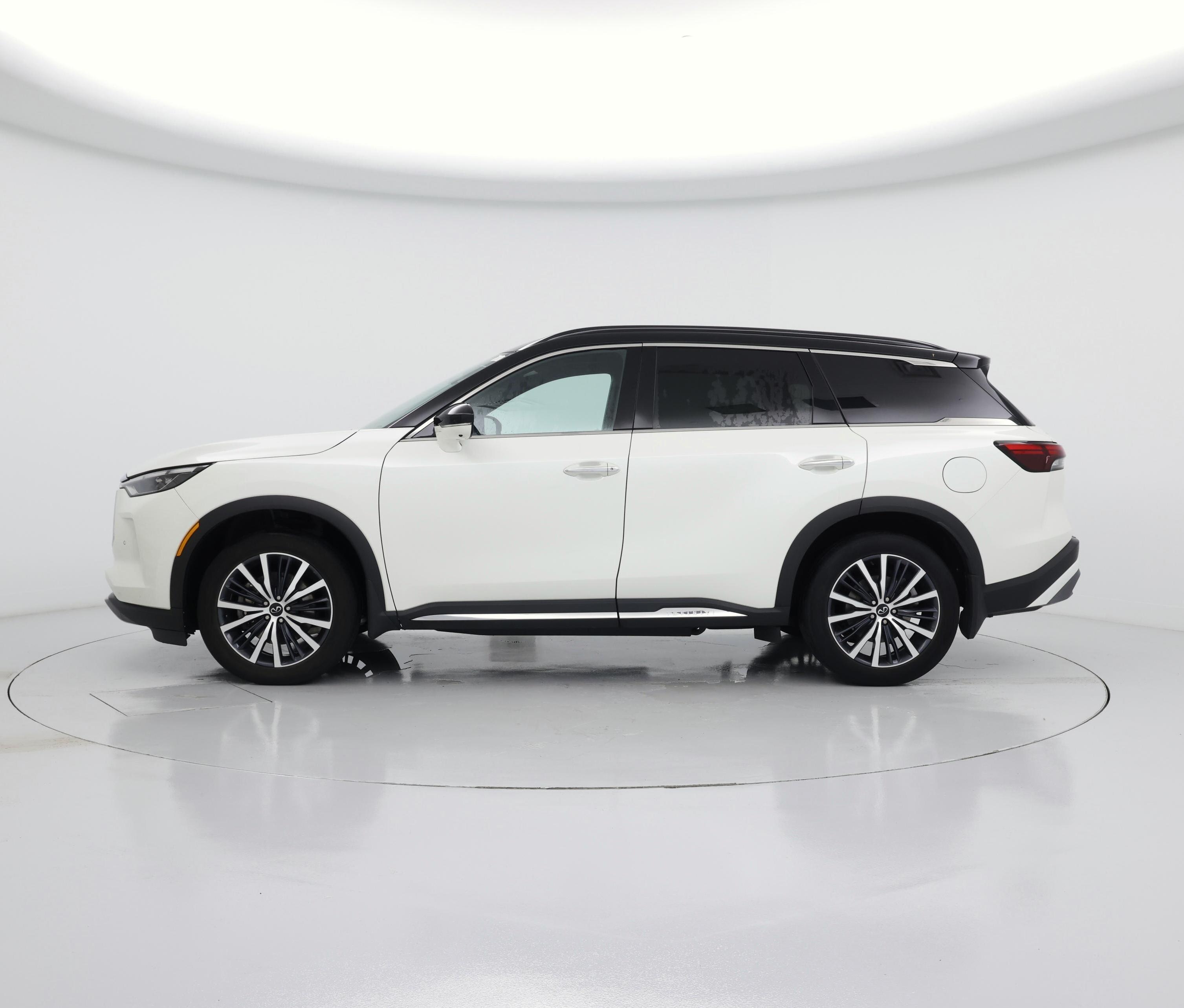 Thumbnail: 2023 INFINITI QX60 - 3