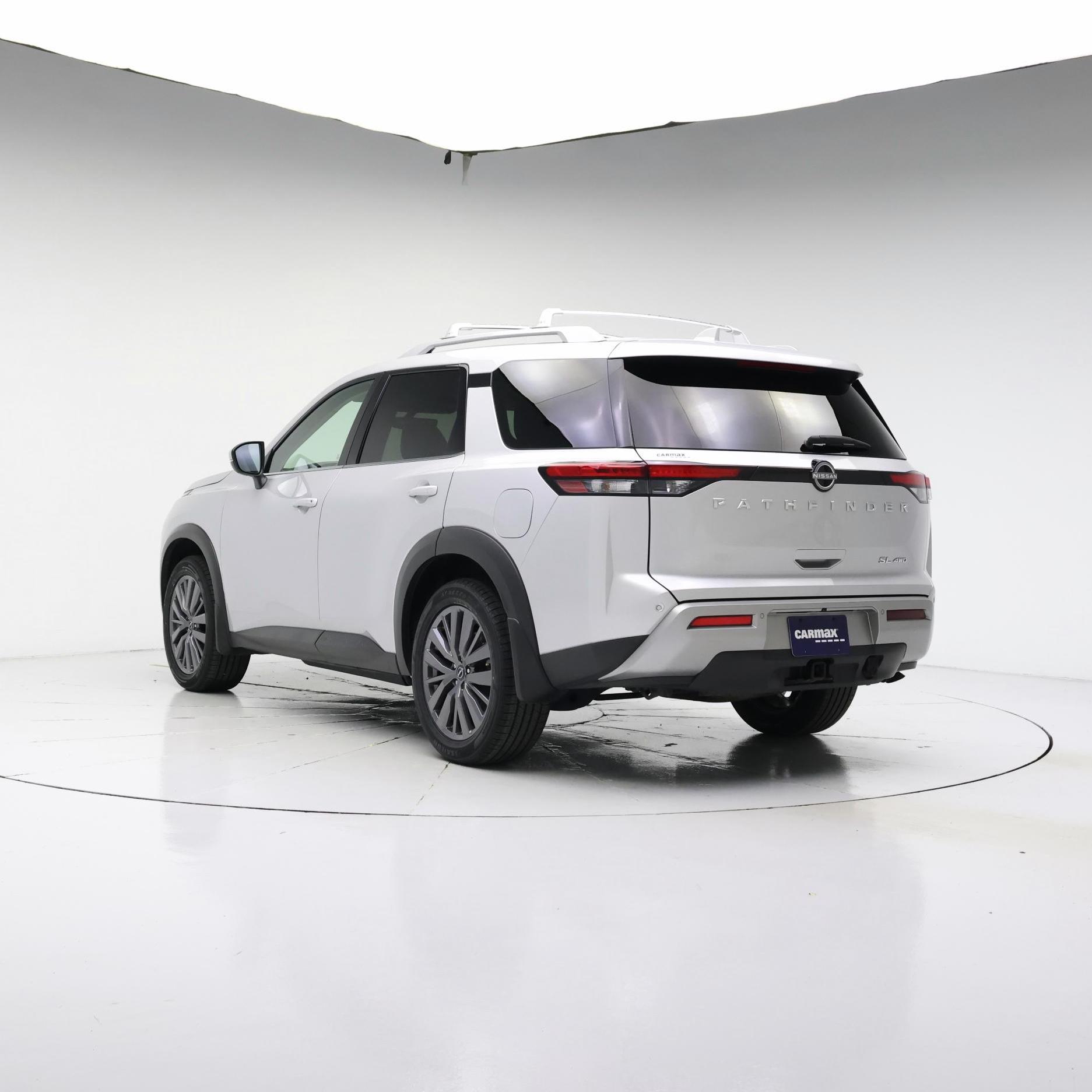Thumbnail: 2023 Nissan Pathfinder - 2