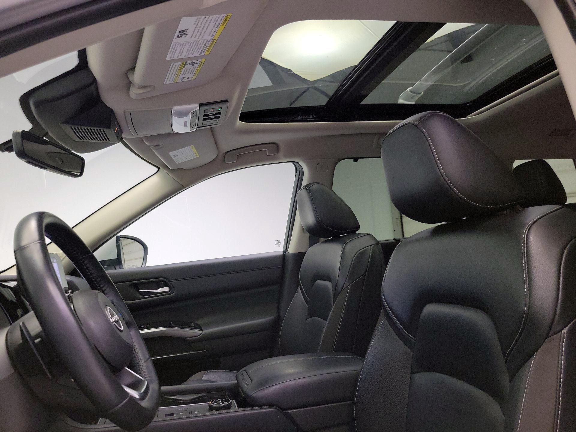 Thumbnail: 2023 Nissan Pathfinder - 20