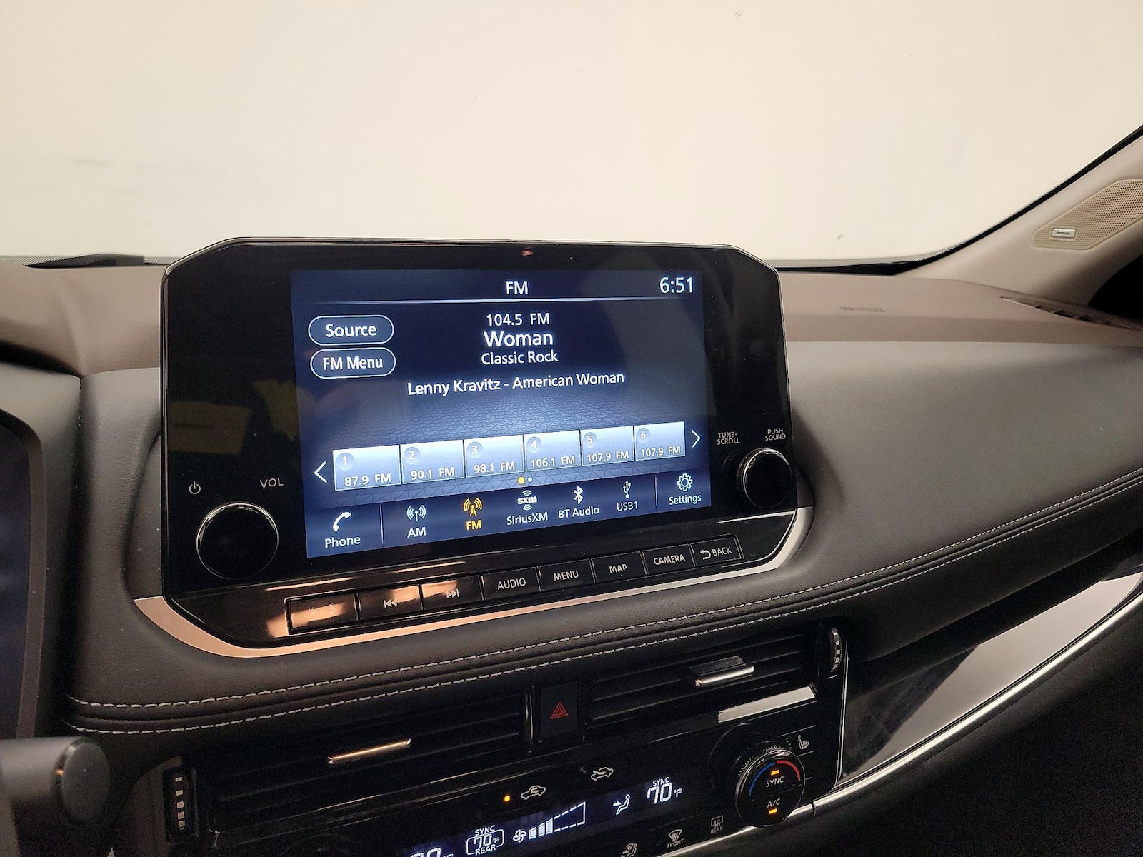 2023 Nissan Rogue SL - Photo 17