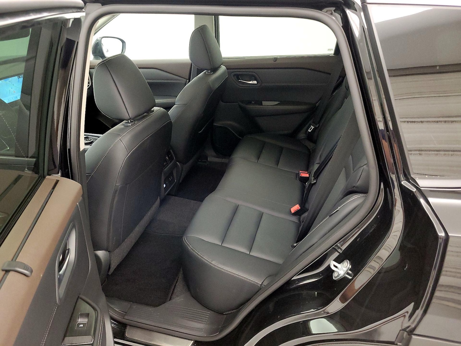 2023 Nissan Rogue SL - Photo 22