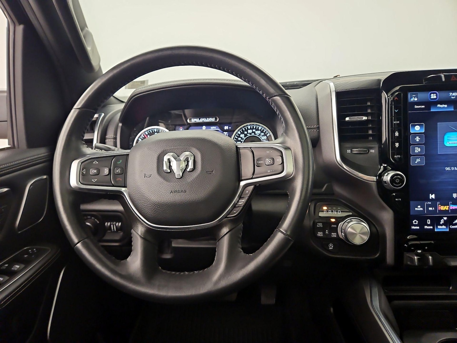 2023 RAM Ram 1500 Pickup Laramie - Photo 11