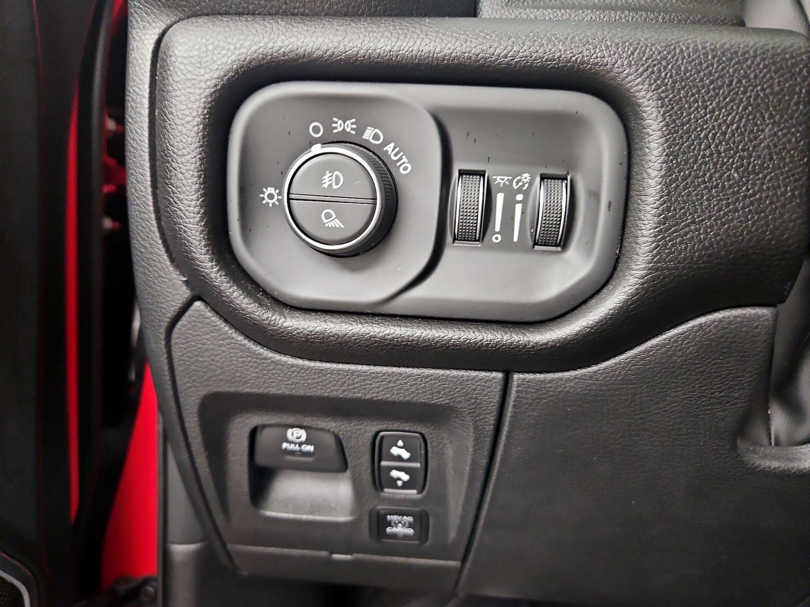 2023 RAM Ram 1500 Pickup Laramie - Photo 14