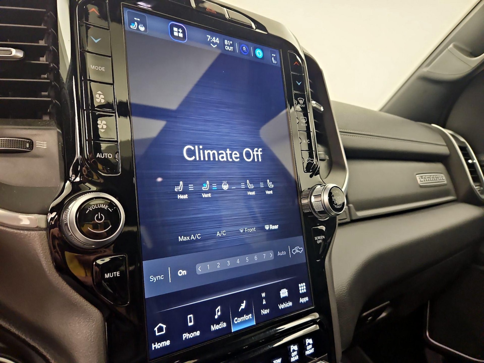 2023 RAM Ram 1500 Pickup Laramie - Photo 18
