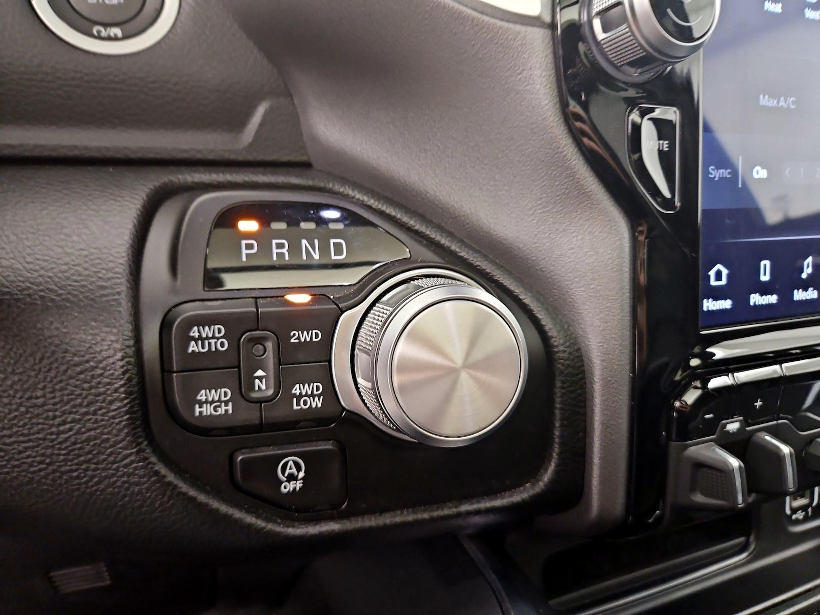 2023 RAM Ram 1500 Pickup Laramie - Photo 19